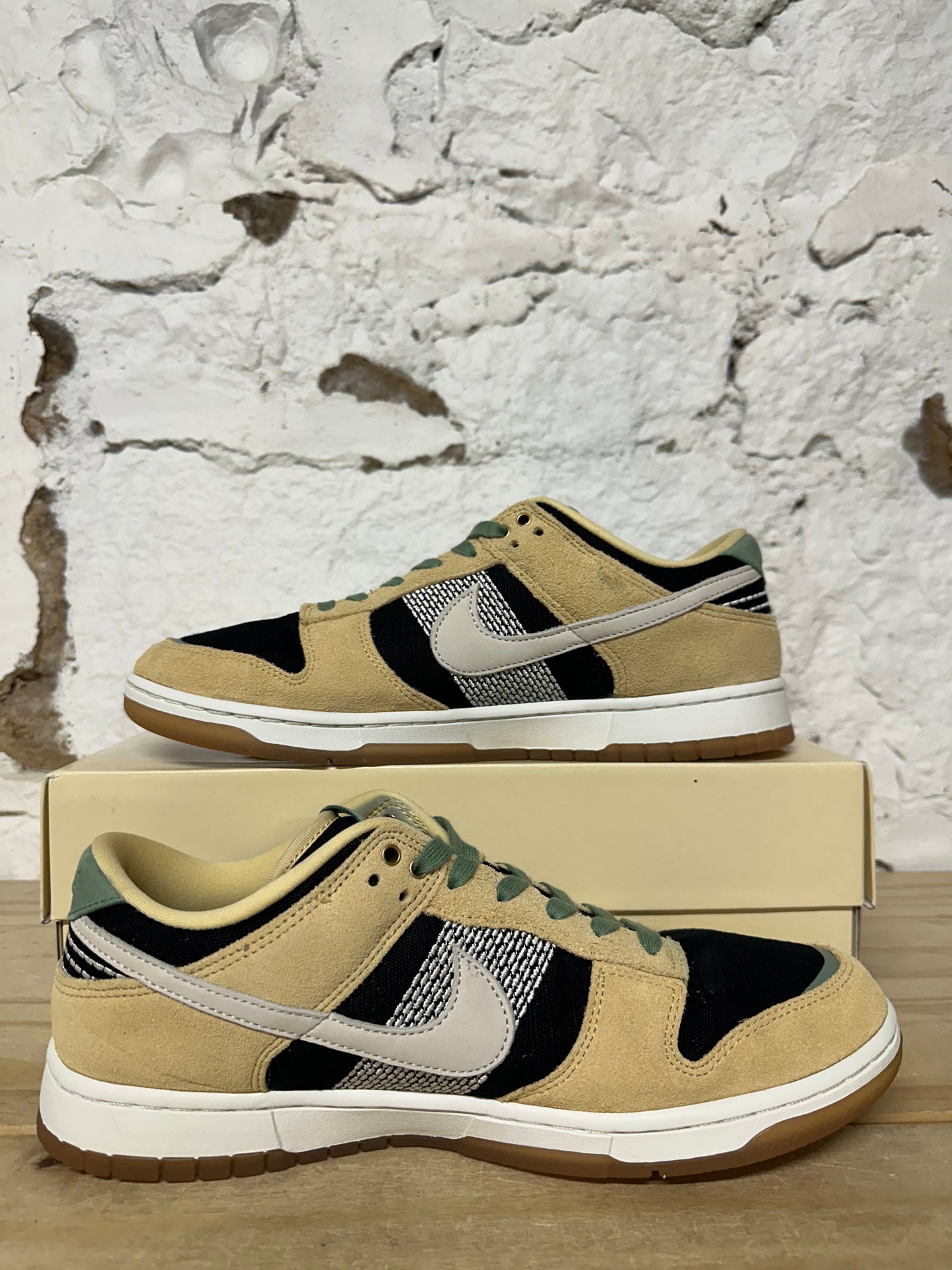 Nike Dunk Low Rooted In Peace Sz 10.5