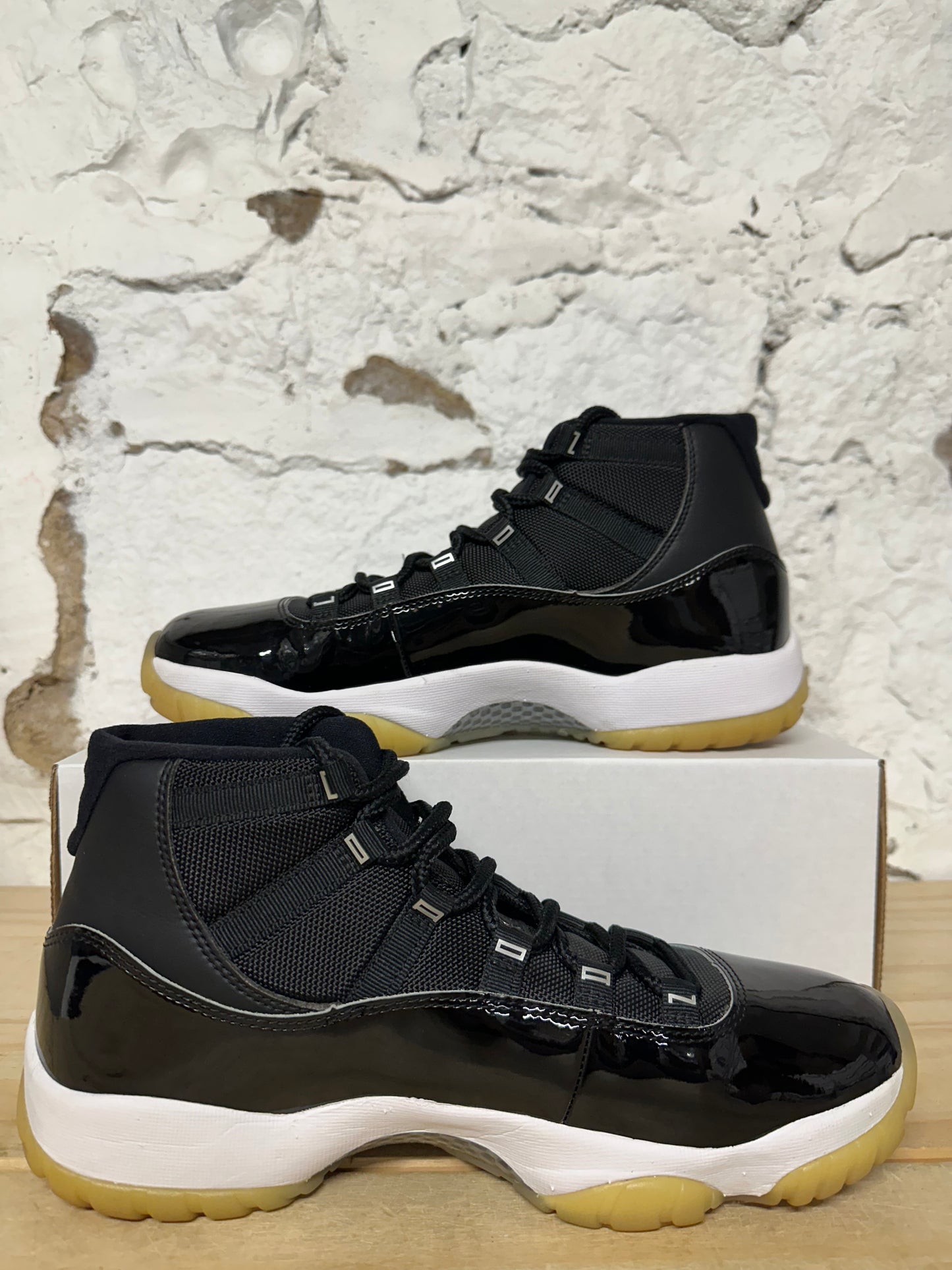Air Jordan 11 High Jubilee Sz 10.5
