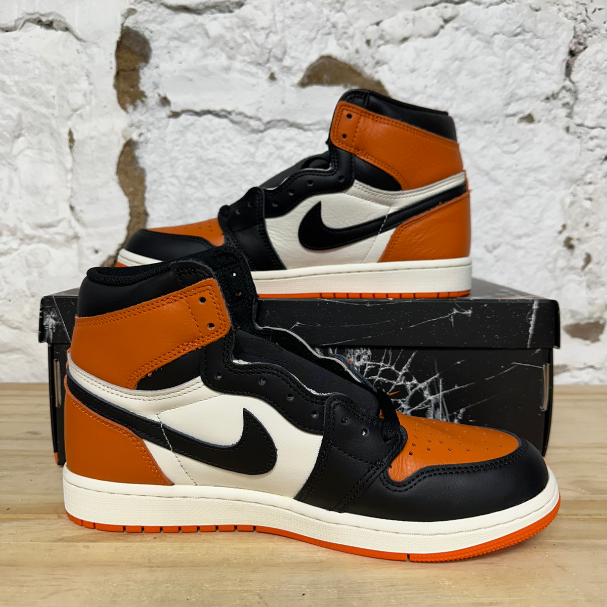 Air Jordan 1 High Shattered Backboard (2025) Sz 9 DS