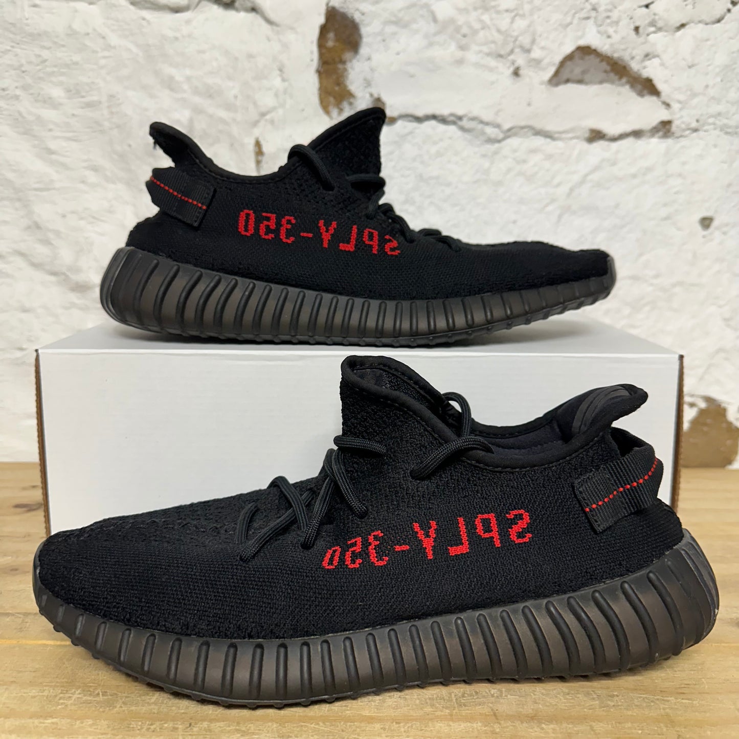 Yeezy 350 V2 Bred Sz 11