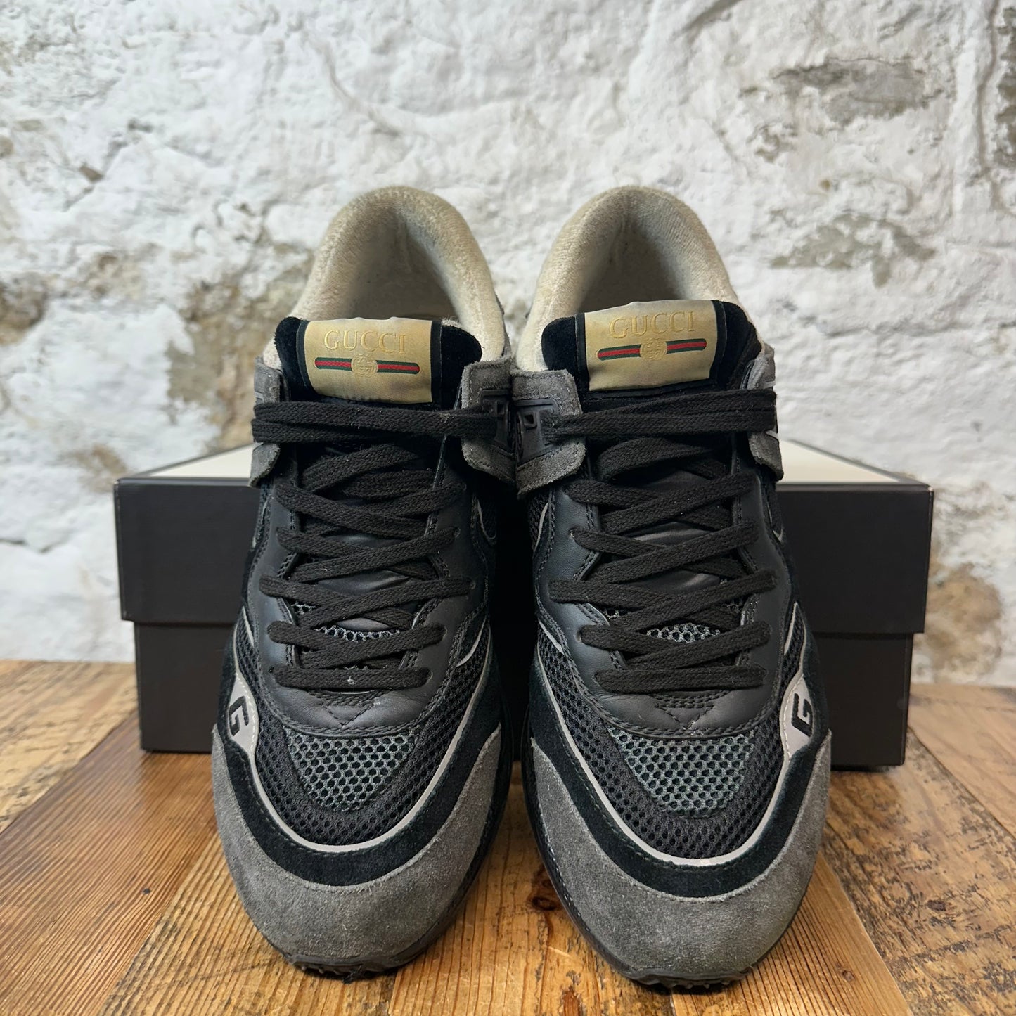 Gucci Ultrapace Black Orange Sneaker Sz 7.5