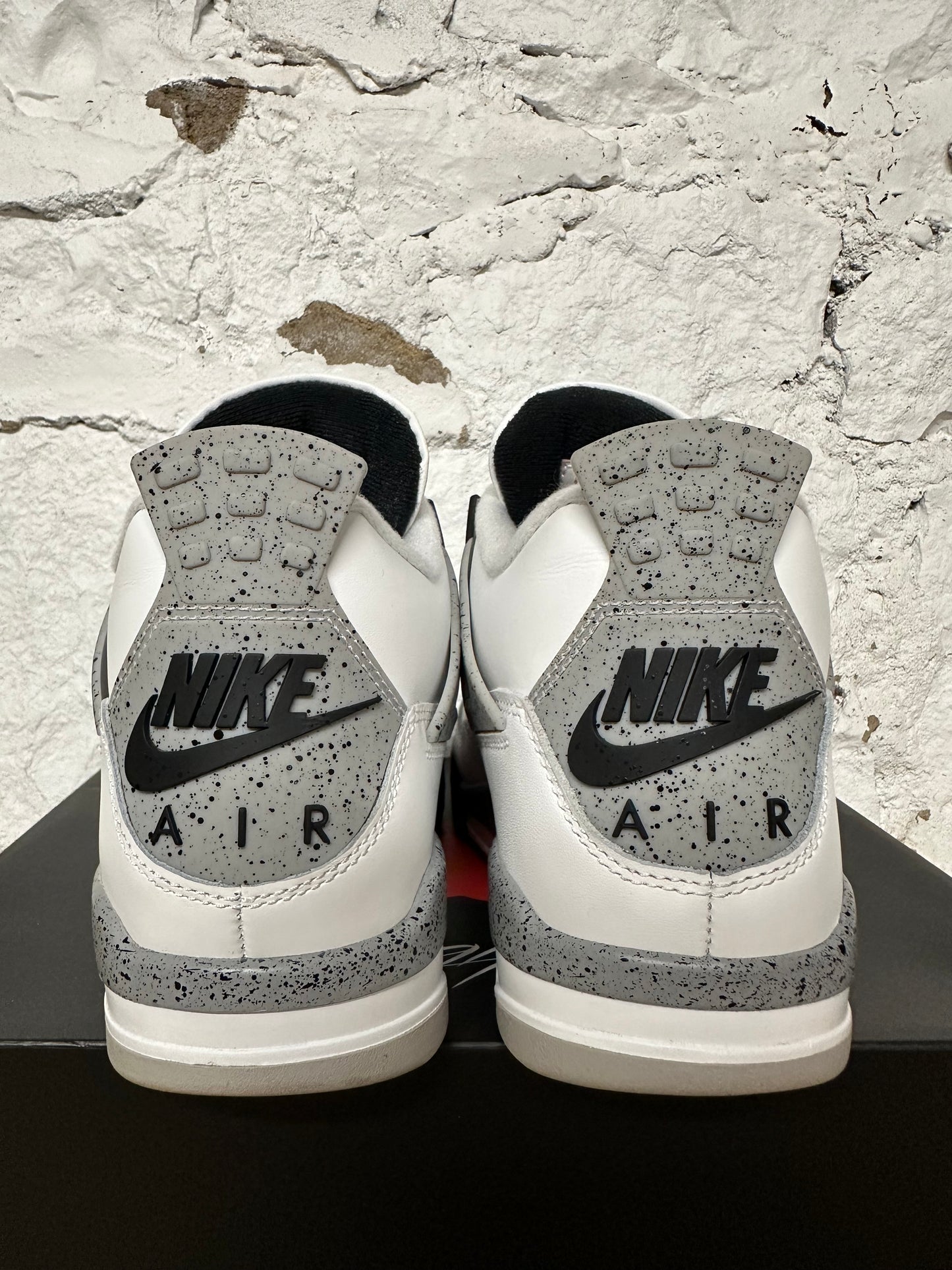 Air Jordan 4 White Cement Sz 9