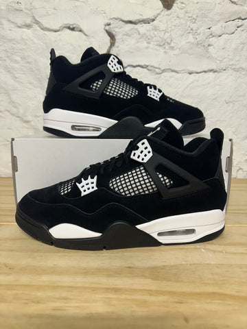 Air Jordan 4 White Thunder Sz 10 DS