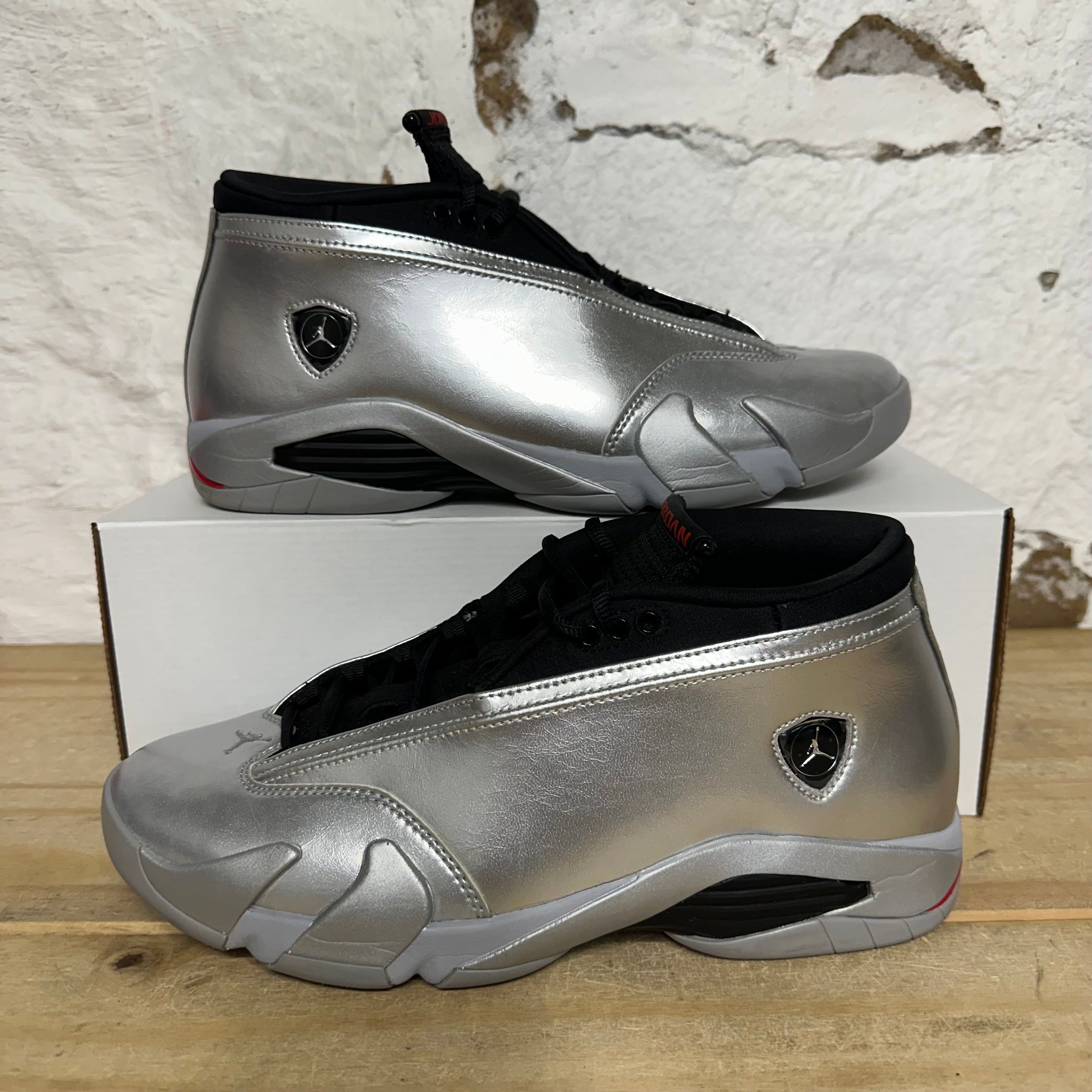 Air Jordan 14 Low Metallic Silver Sz 10.5 (12W)