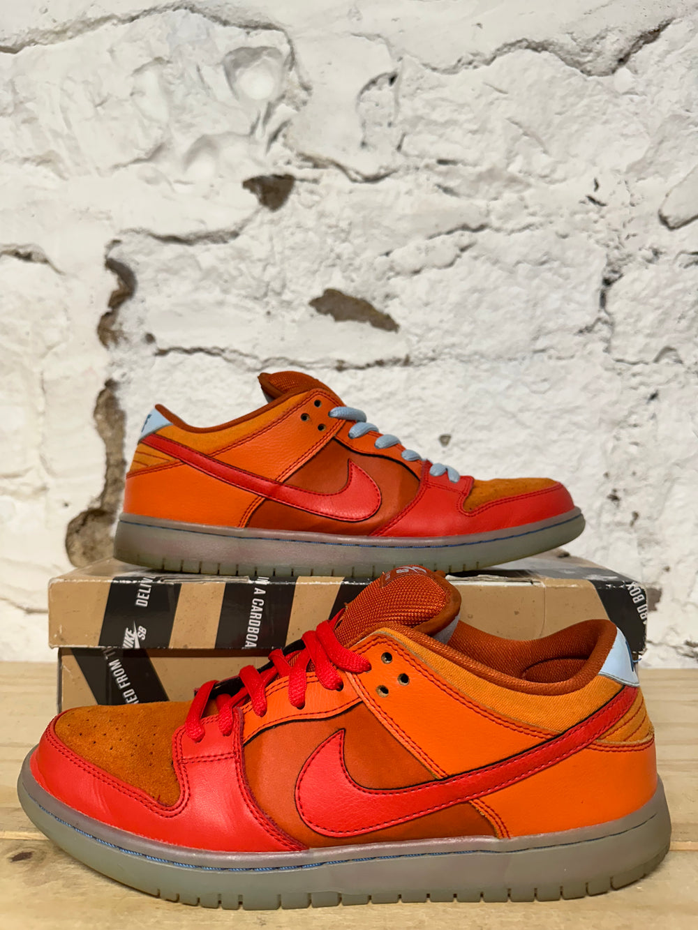 Nike SB Dunk Low Gamma Orange Fire And Ice Sz 11.5