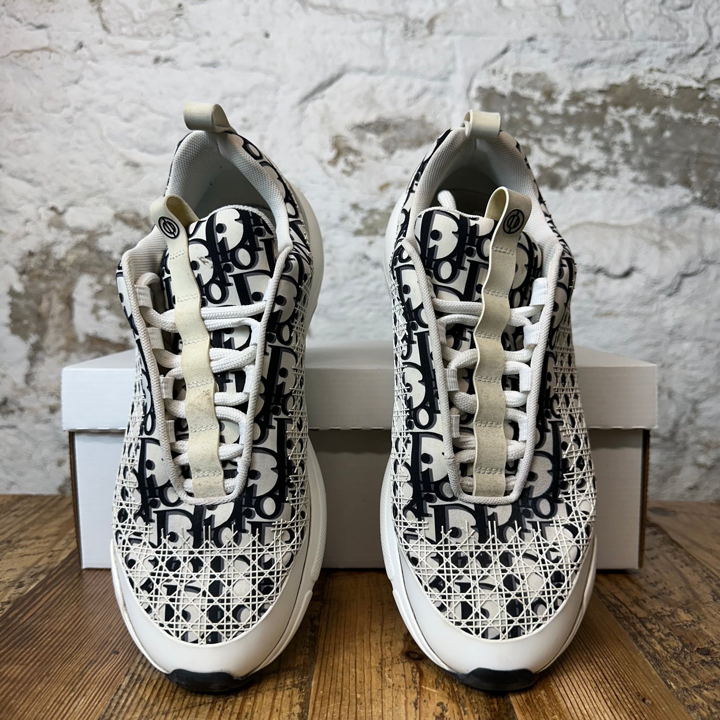 DIor B24 Oblique Cannage White Sneaker Sz 9 (42)