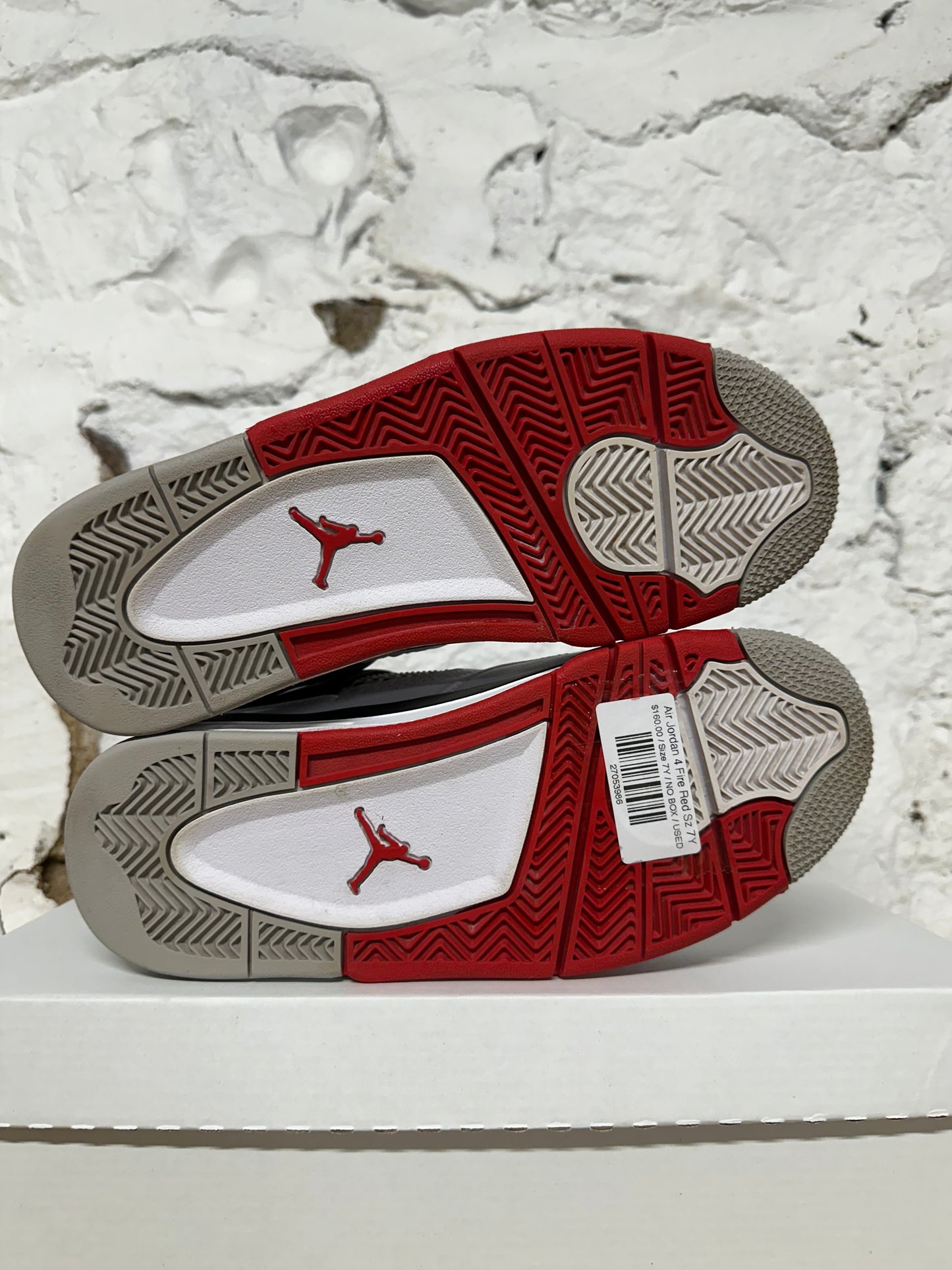 Air Jordan 4 Fire Red Sz 7Y