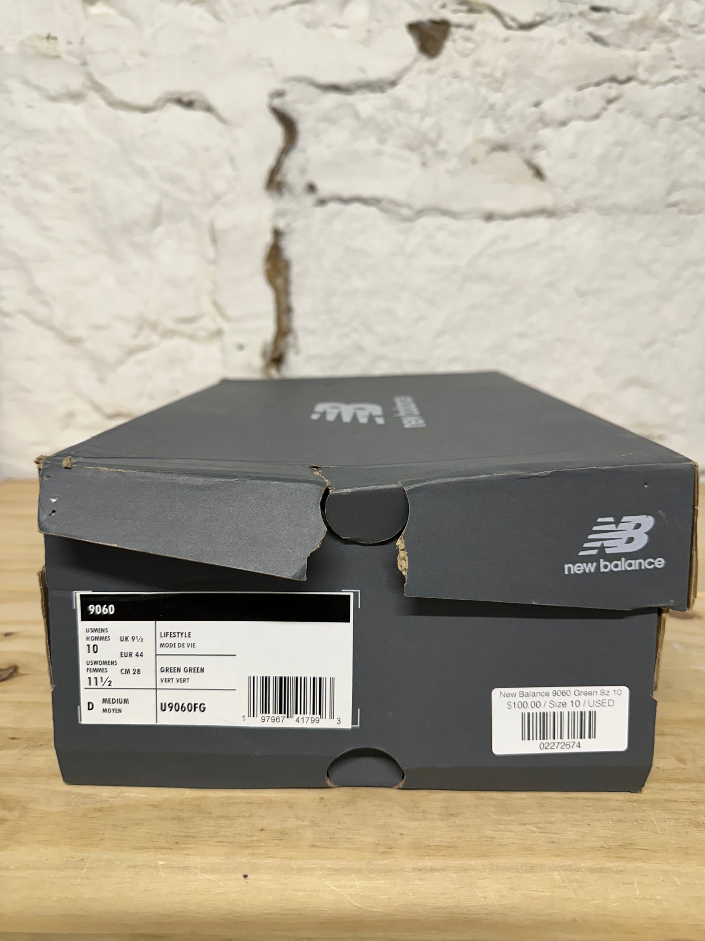 New Balance 9060 Green Sz 10
