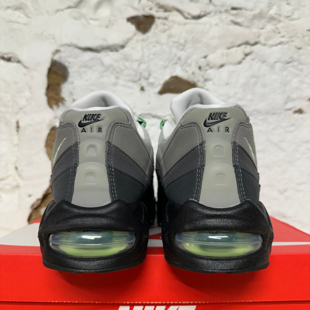 Nike Air Max 95 OG Big Bubble Fresh Mint Sz 10.5 (12W) DS