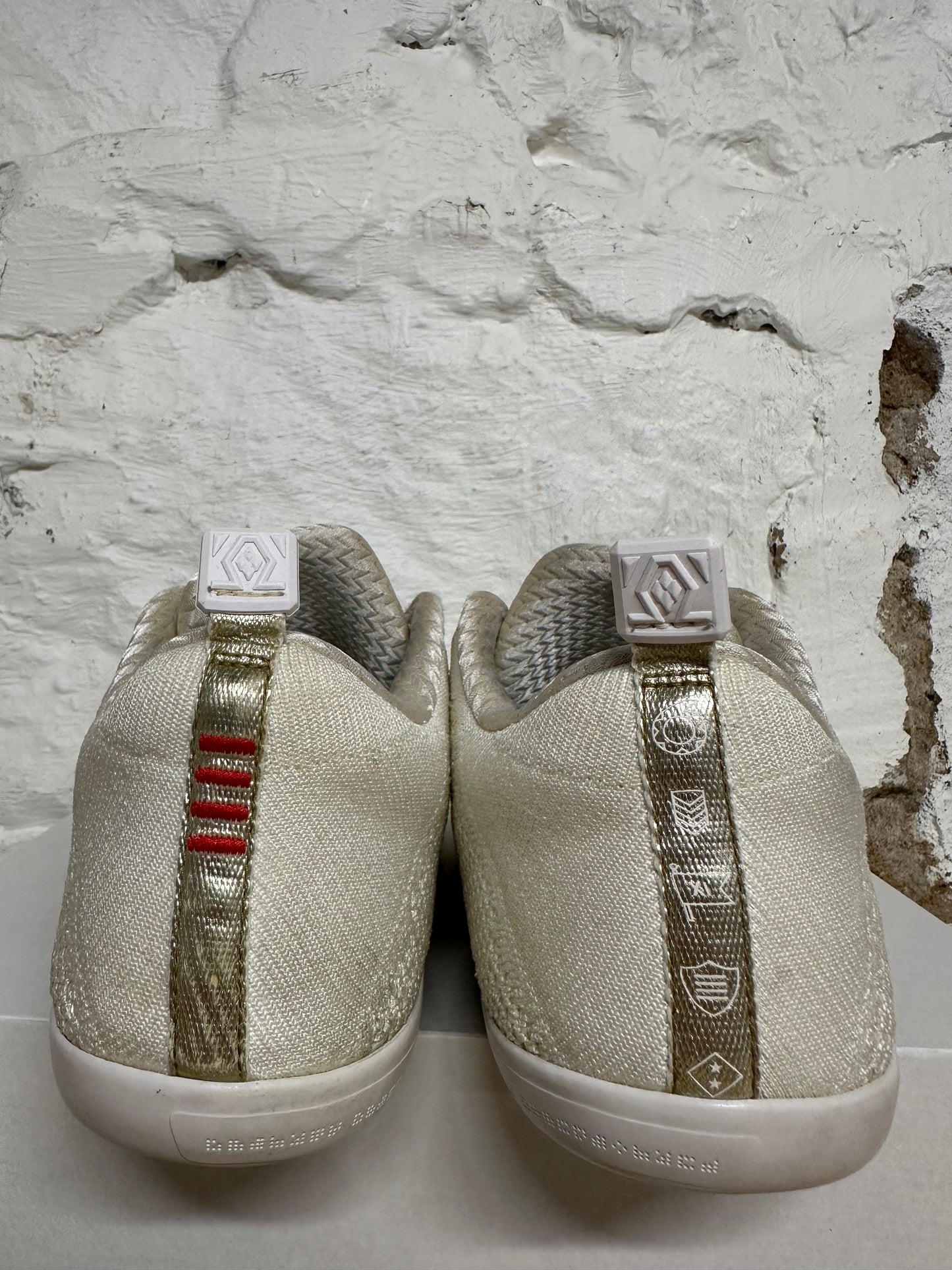 Nike Kobe 11 Low 4KB Sz 11