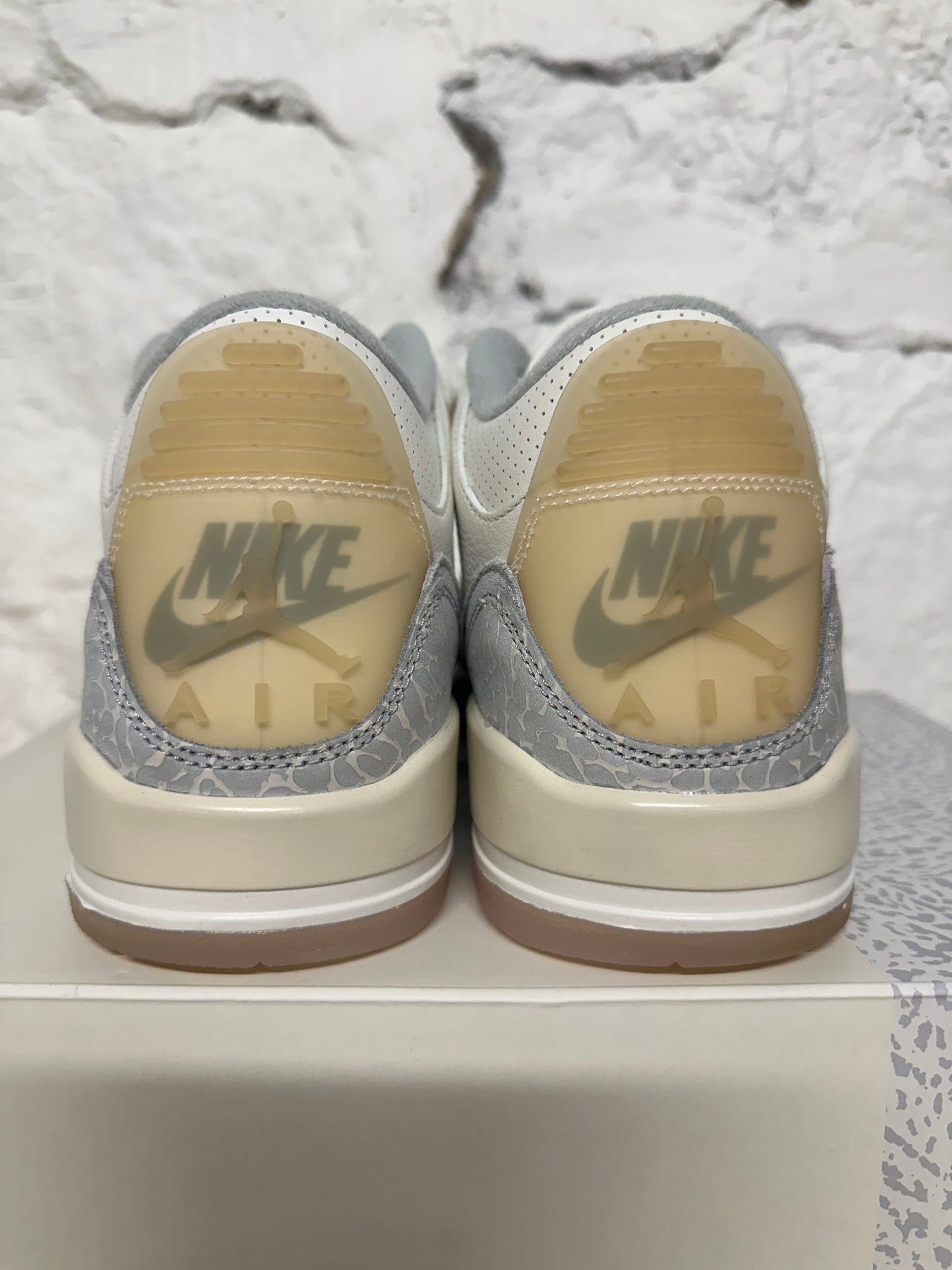 Air Jordan 3 Craft Ivory Sz 9.5