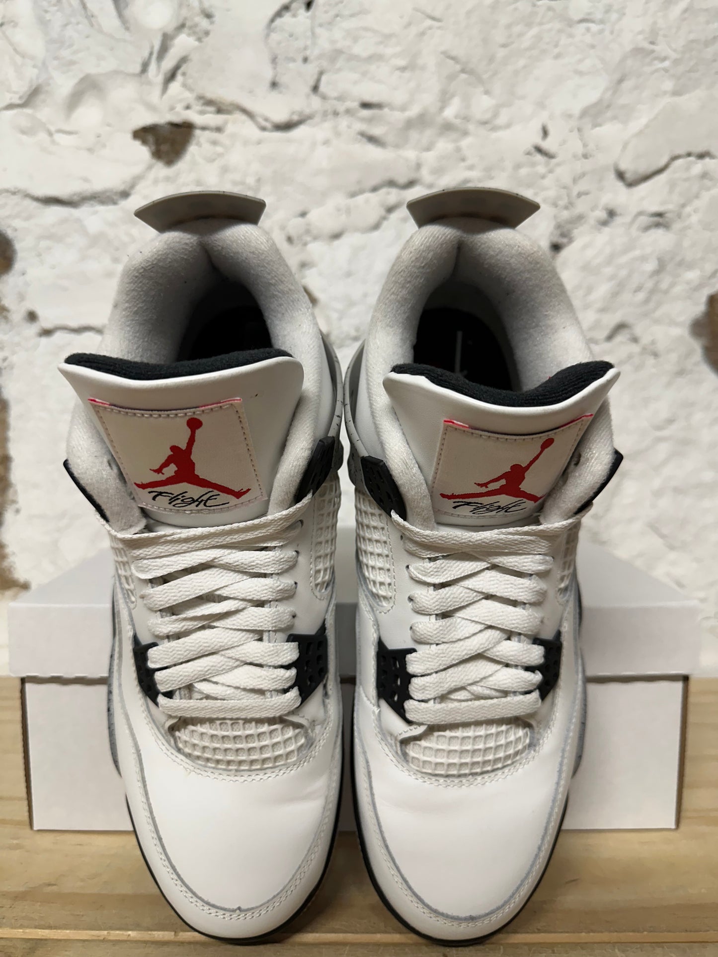 Air Jordan 4 White Cement Sz 9.5