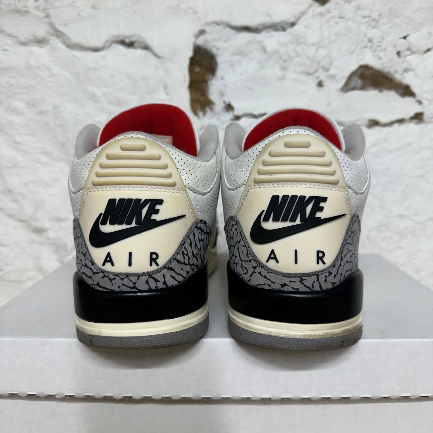 Air Jordan 3 White Cement Reimagined Sz 9.5