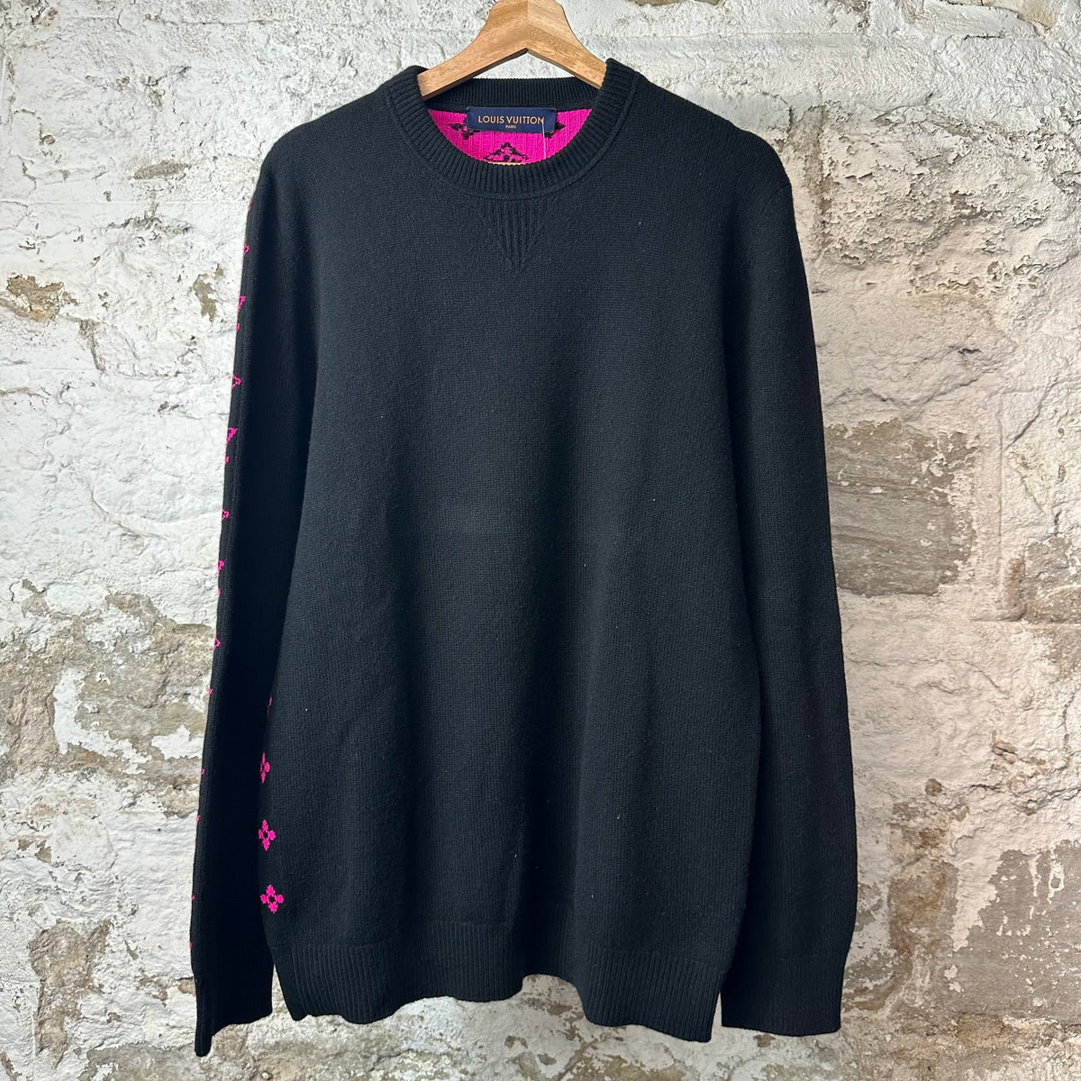 Louis Vuitton Pink Monogram Black Sweater Sz XL