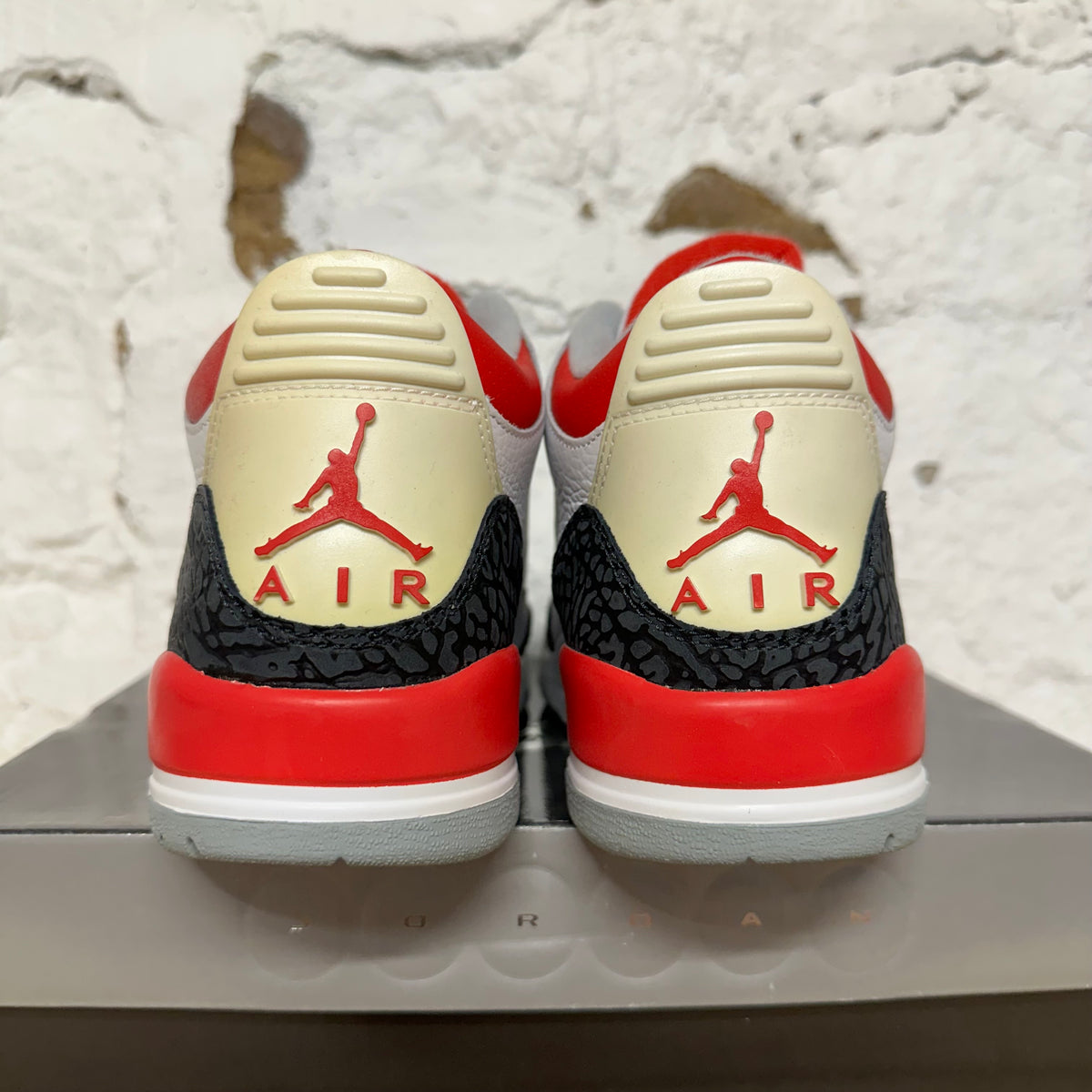 Air Jordan 3 Fire Red (2007) Sz 10 DS