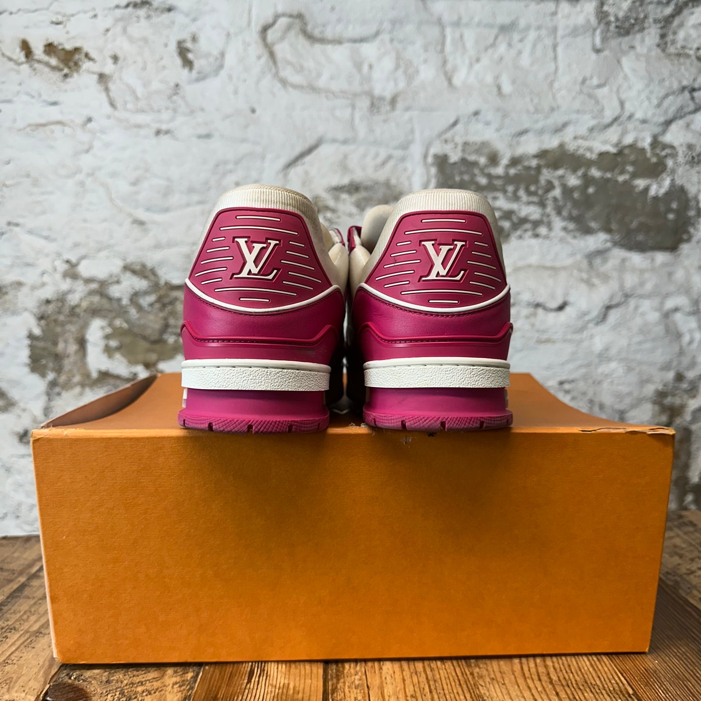 Louis Vuitton Pink White Monogram Trainer Sneaker Sz 11 (9.5LV)