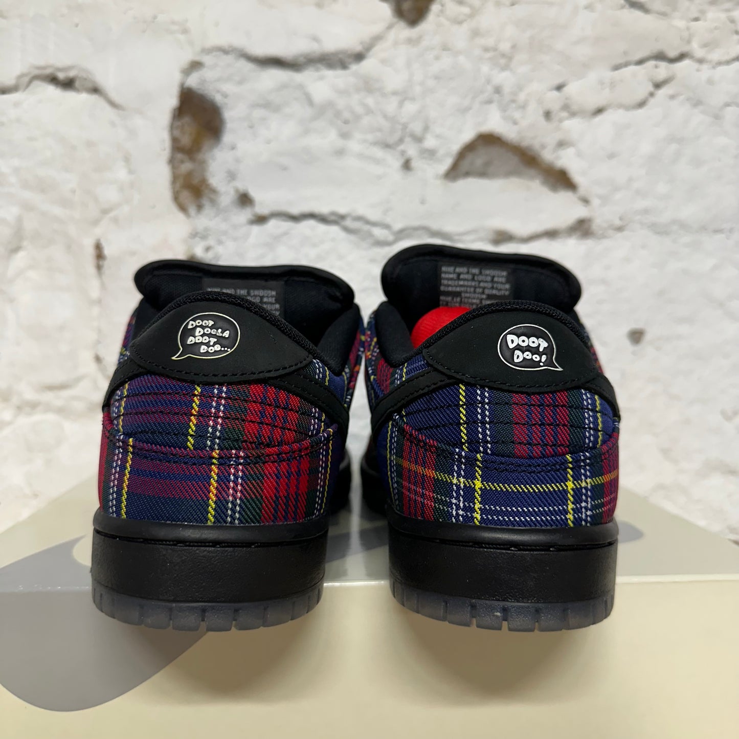 Nike Dunk Low SB Nardwaur Sz 10 DS