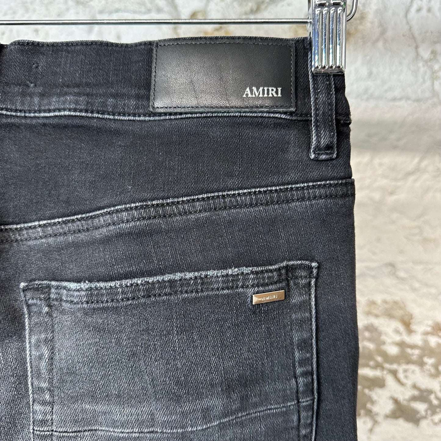 Amiri Knee Rip White Bone Black Denim Jeans Sz 31