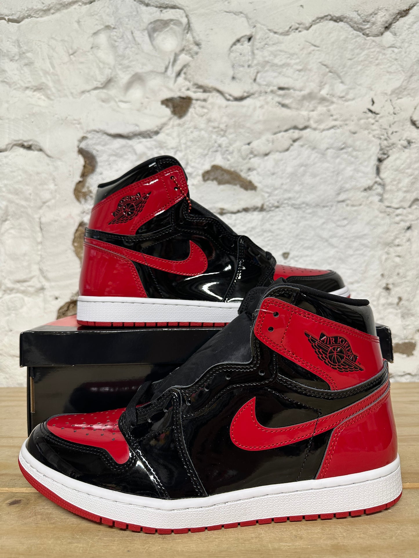 Air Jordan 1 High Patent Bred Sz 10.5 DS