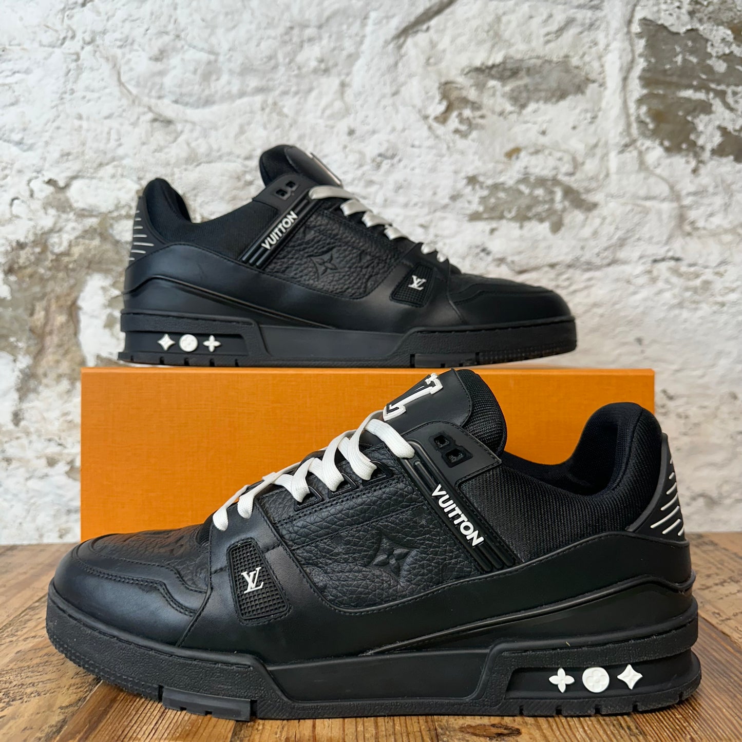 Louis Vuitton Triple Black Trainer Sneaker Sz 12.5 (11LV)