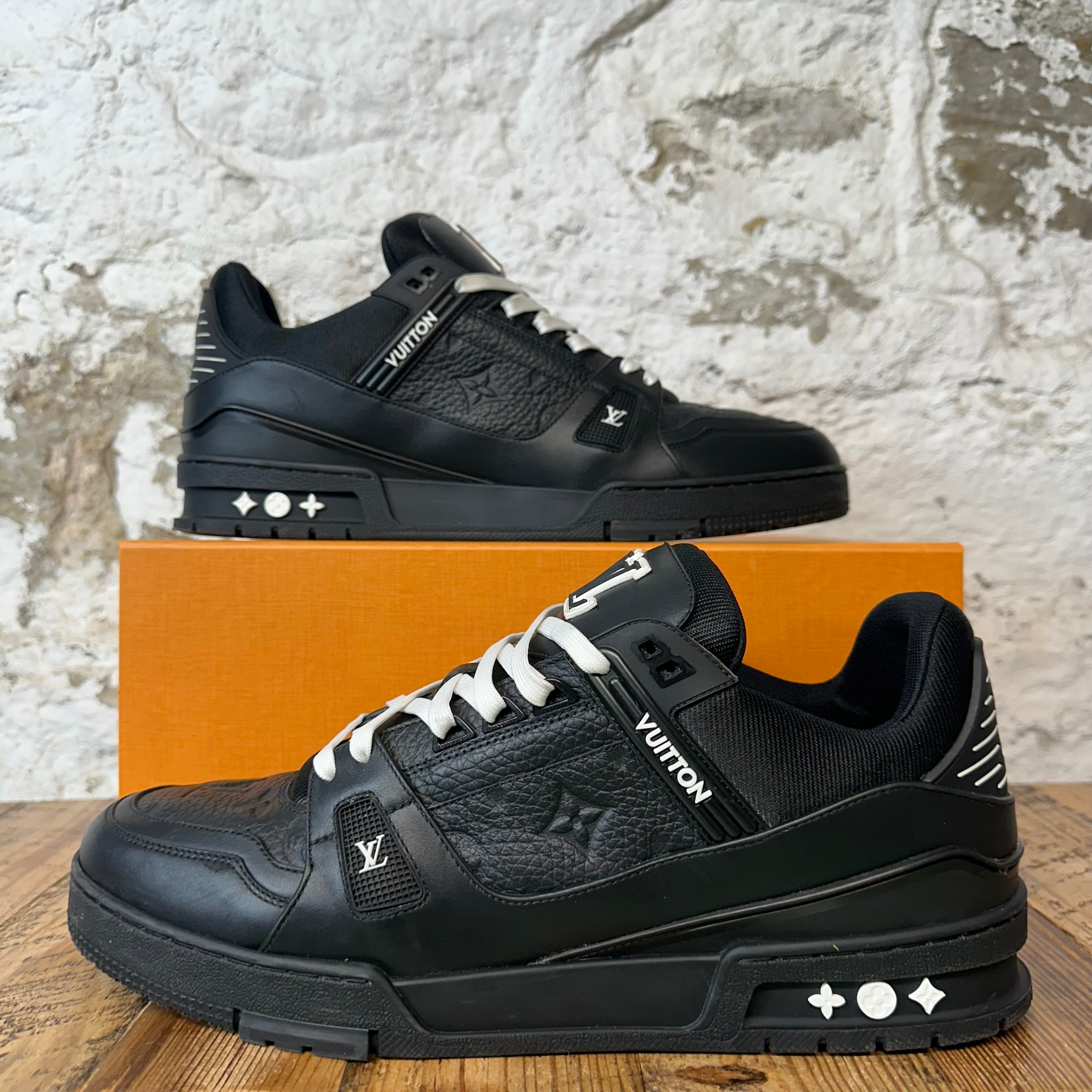 Louis Vuitton Triple Black Trainer Sneaker Sz 12.5 (11LV)