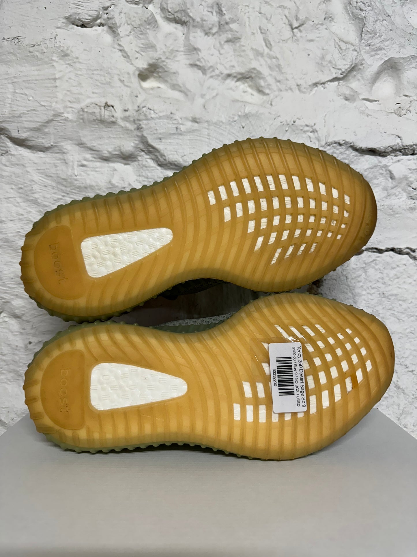 Yeezy 350 V2 Desert Sage Sz 9