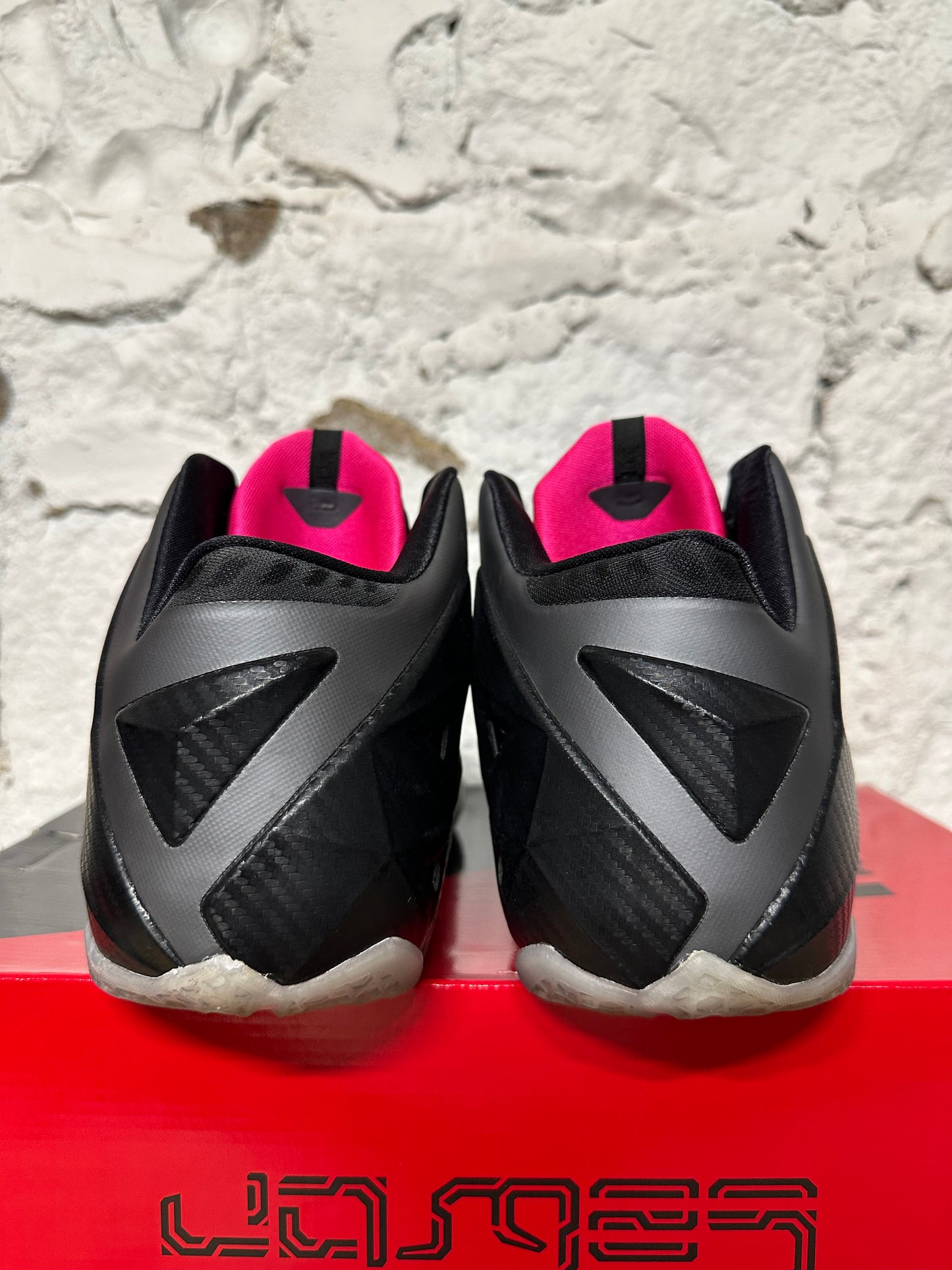 Nike Lebron 11 Miami Nights Sz 11