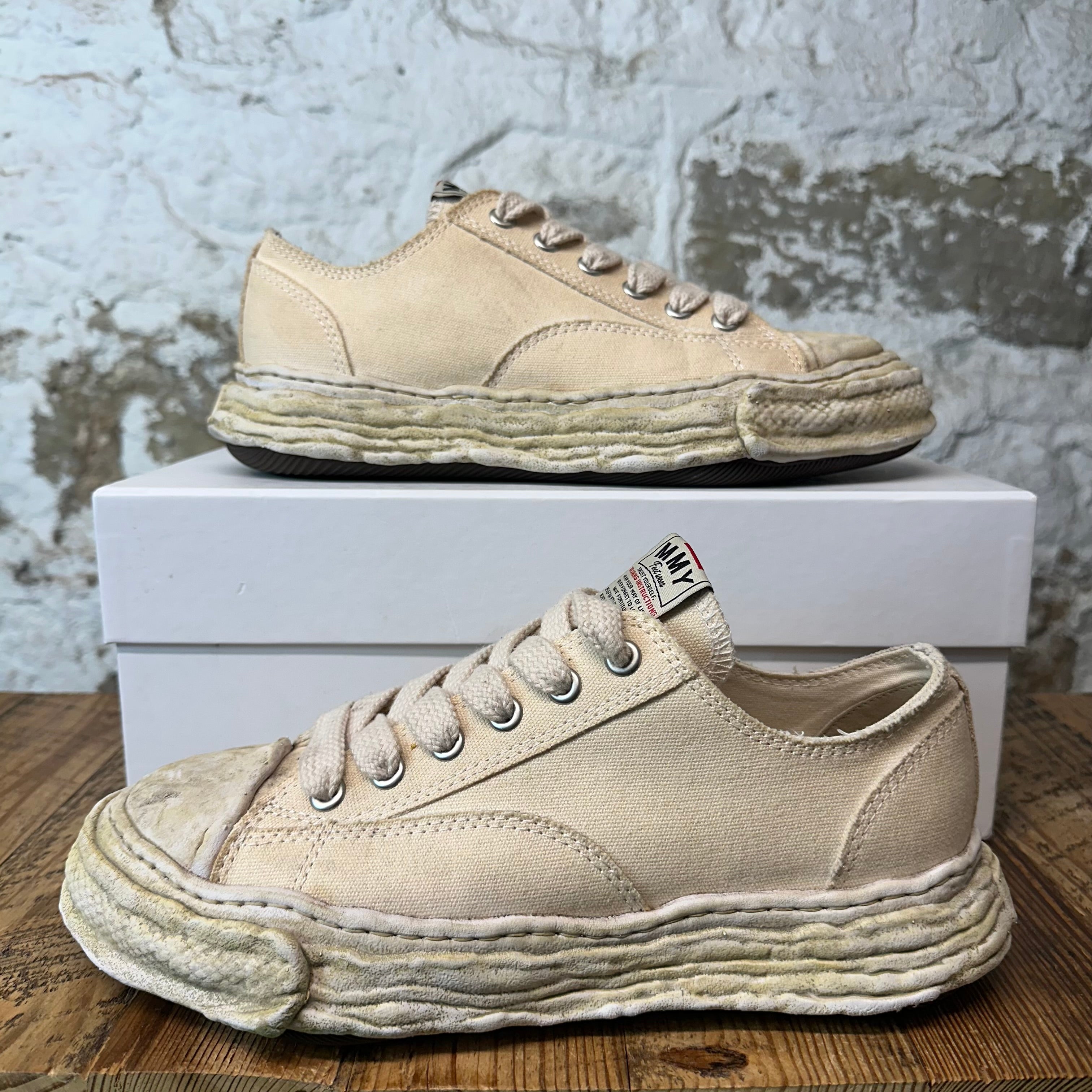 Maison Mihara Peterson 23 Vintage Beige Sneaker Sz 10 (43)