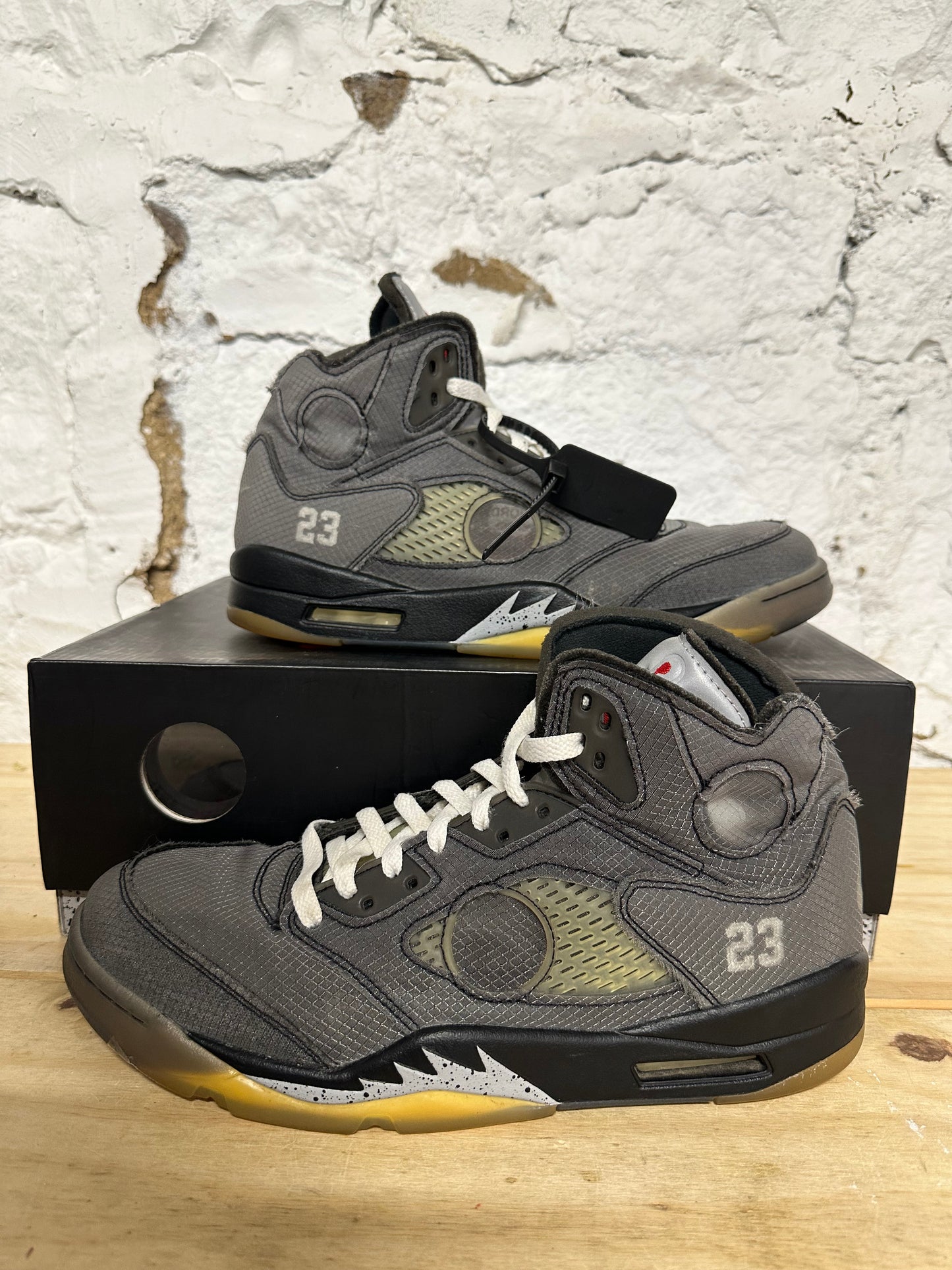Air Jordan 5 Off White Muslin Sz 11