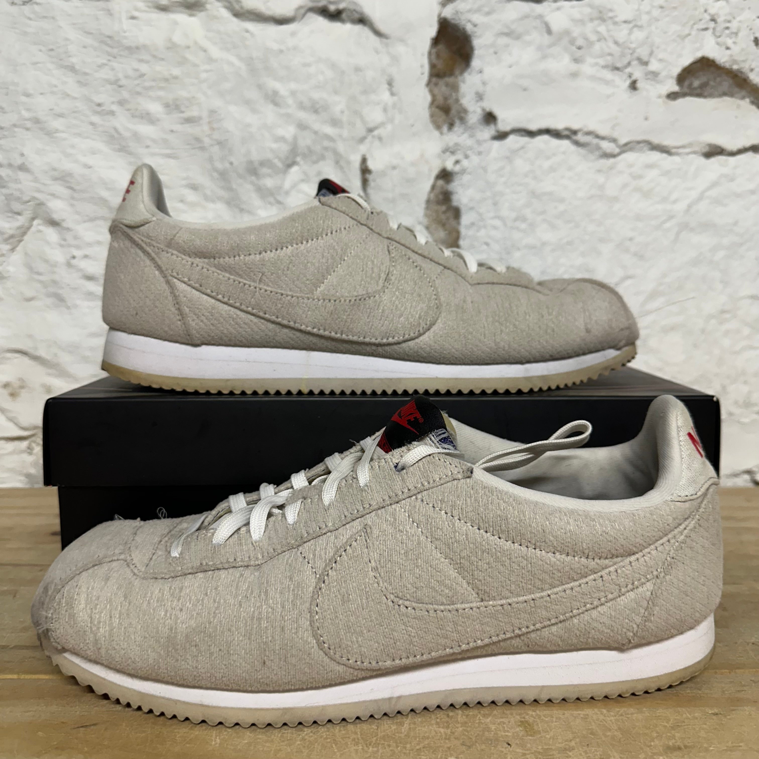 Nike x Stranger Things Cortez Sail Upside Down Sz 12