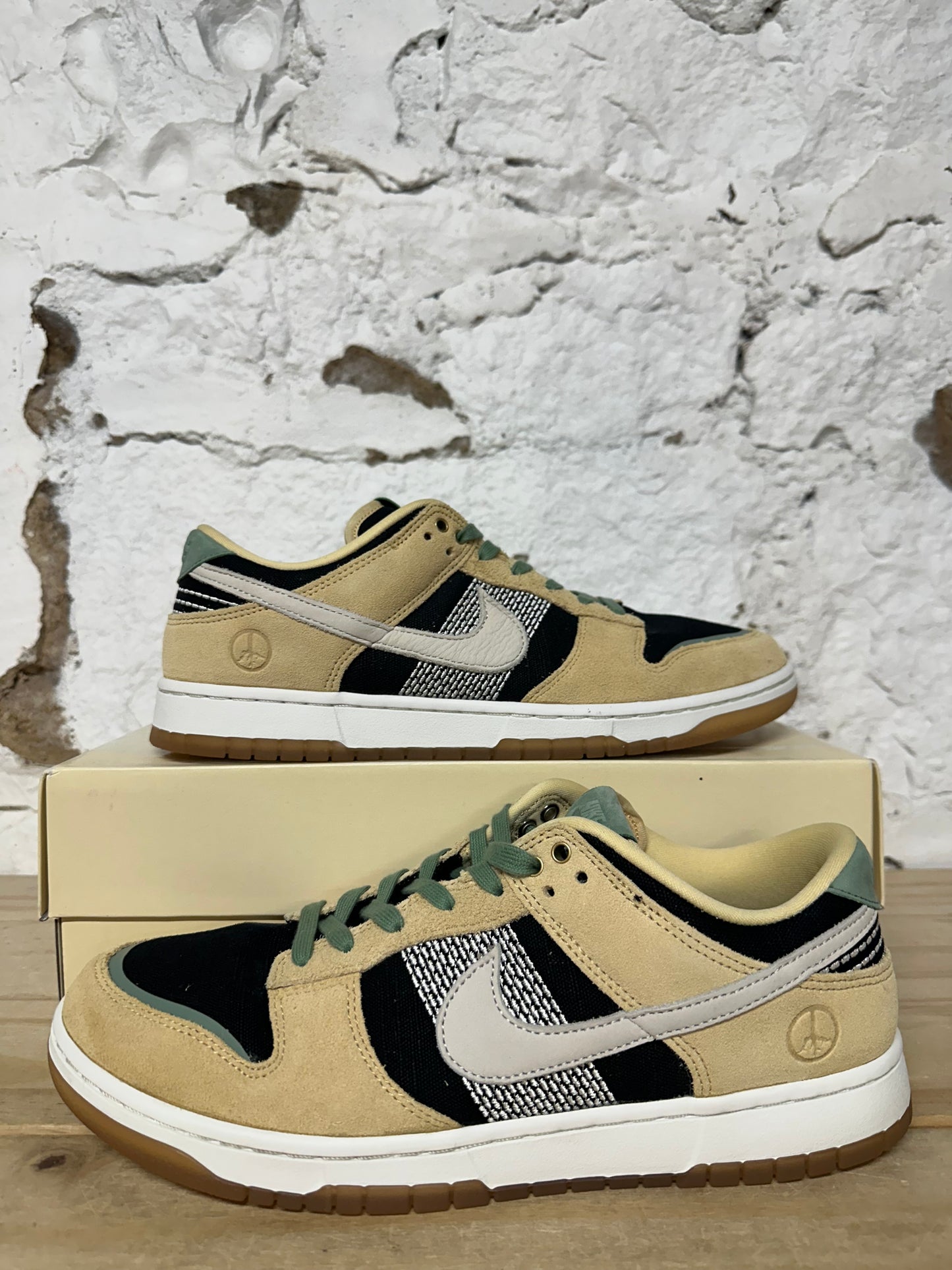 Nike Dunk Low Rooted In Peace Sz 10.5