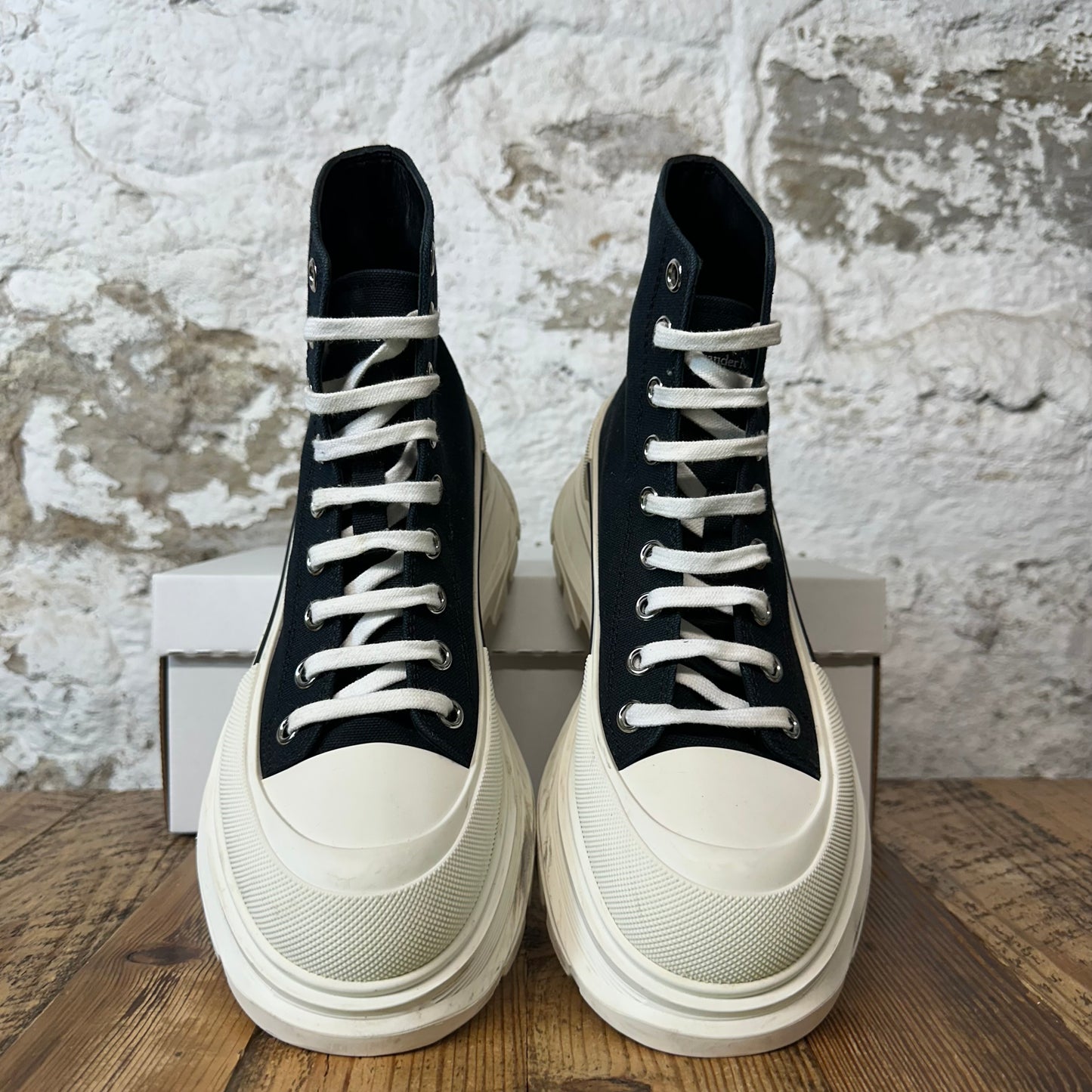 Alexander Mcqueen High Black White Tread Boot Sz 8 (41)