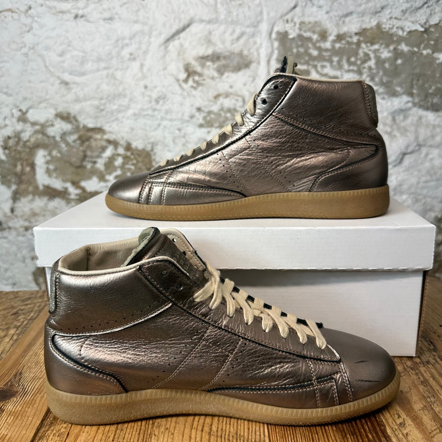 Maison Margiela High Bronze Sneaker Sz 8 (41)