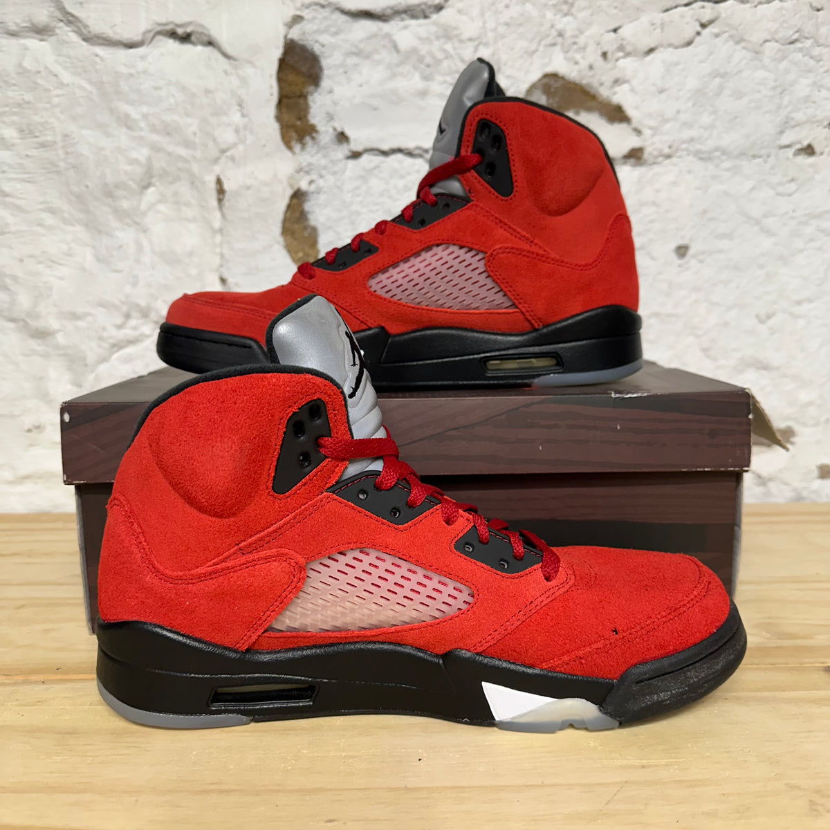 Air Jordan 5 Raging Bull (2021) Sz 9.5