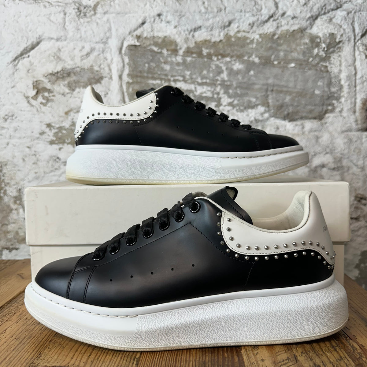 Alexander McQueen White Studded Tab Black White Sneaker Sz 10 (43)
