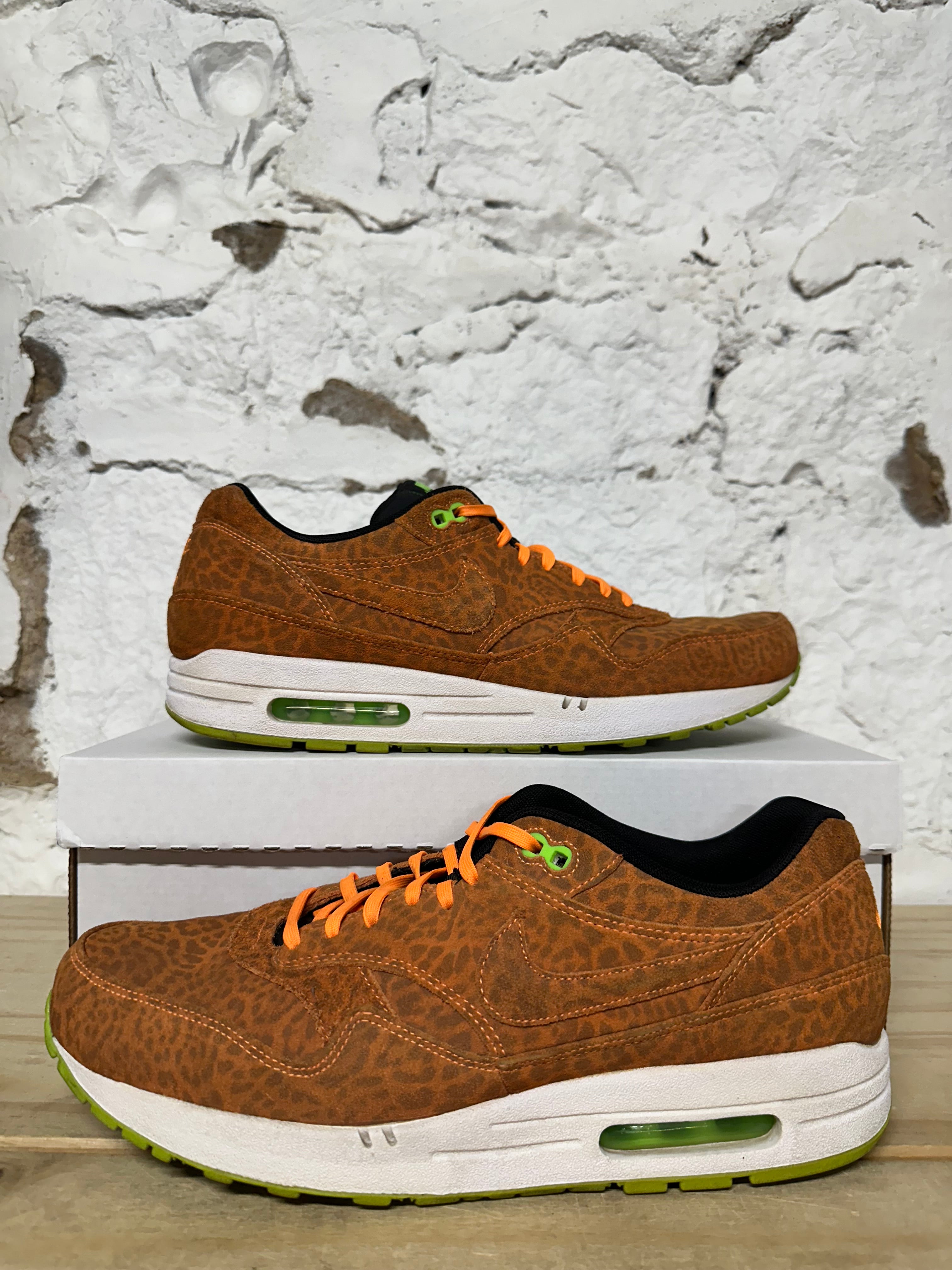 Nike Air Max 1 Orange Leopard Sz 11.5
