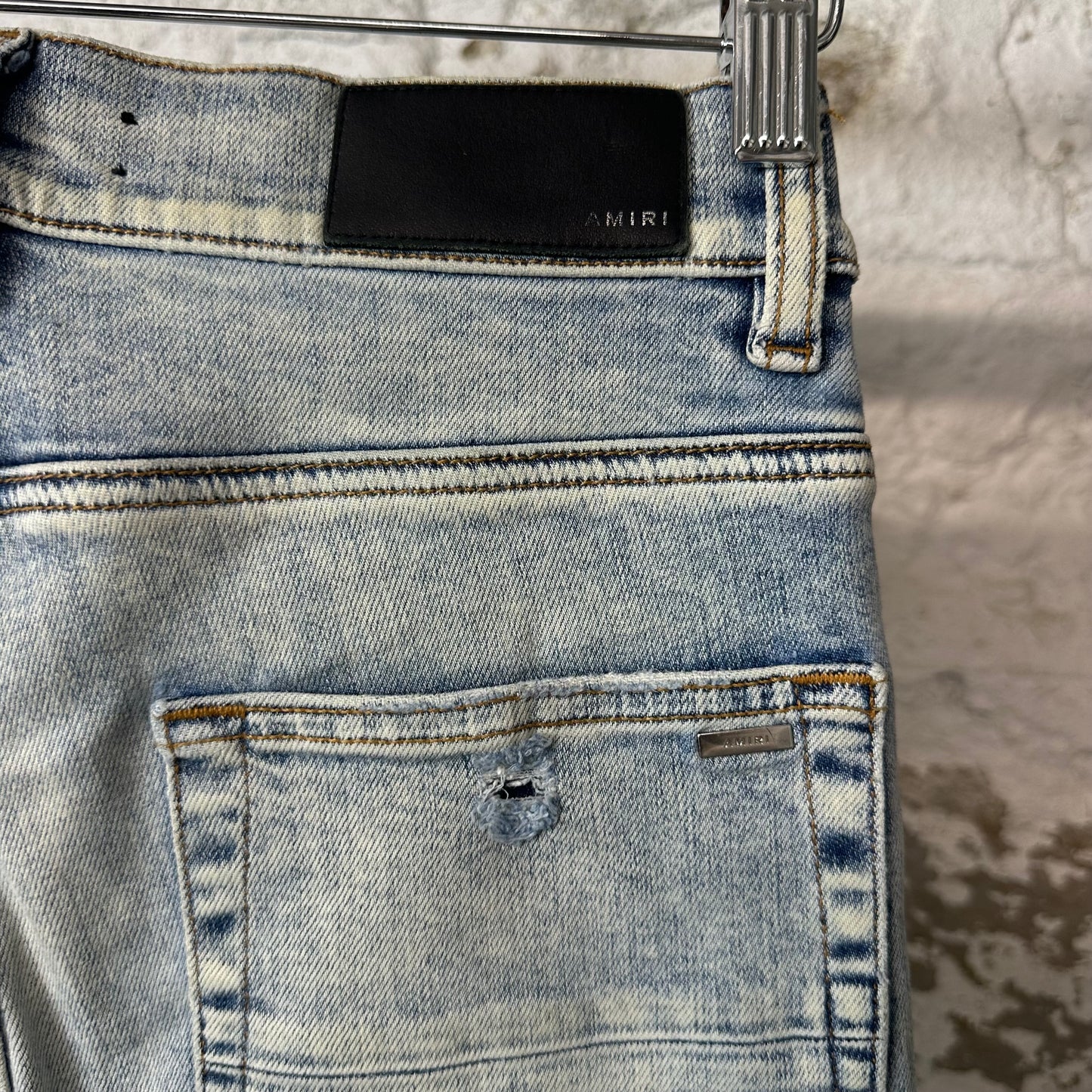 Amiri MX1 Blue Suede Spell Washed Blue Denim Jeans Sz 28
