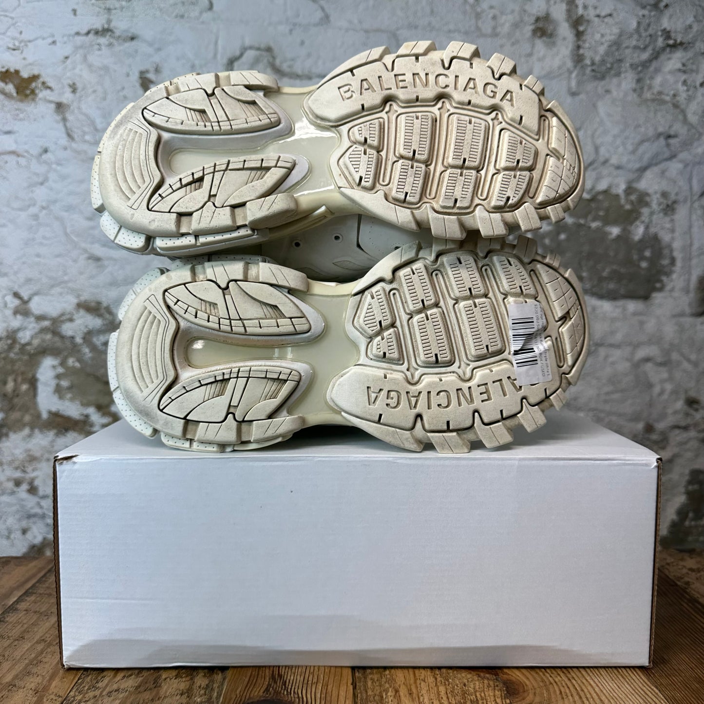 Balenciaga High Track Runner Triple White Sneaker Sz 8 (41)