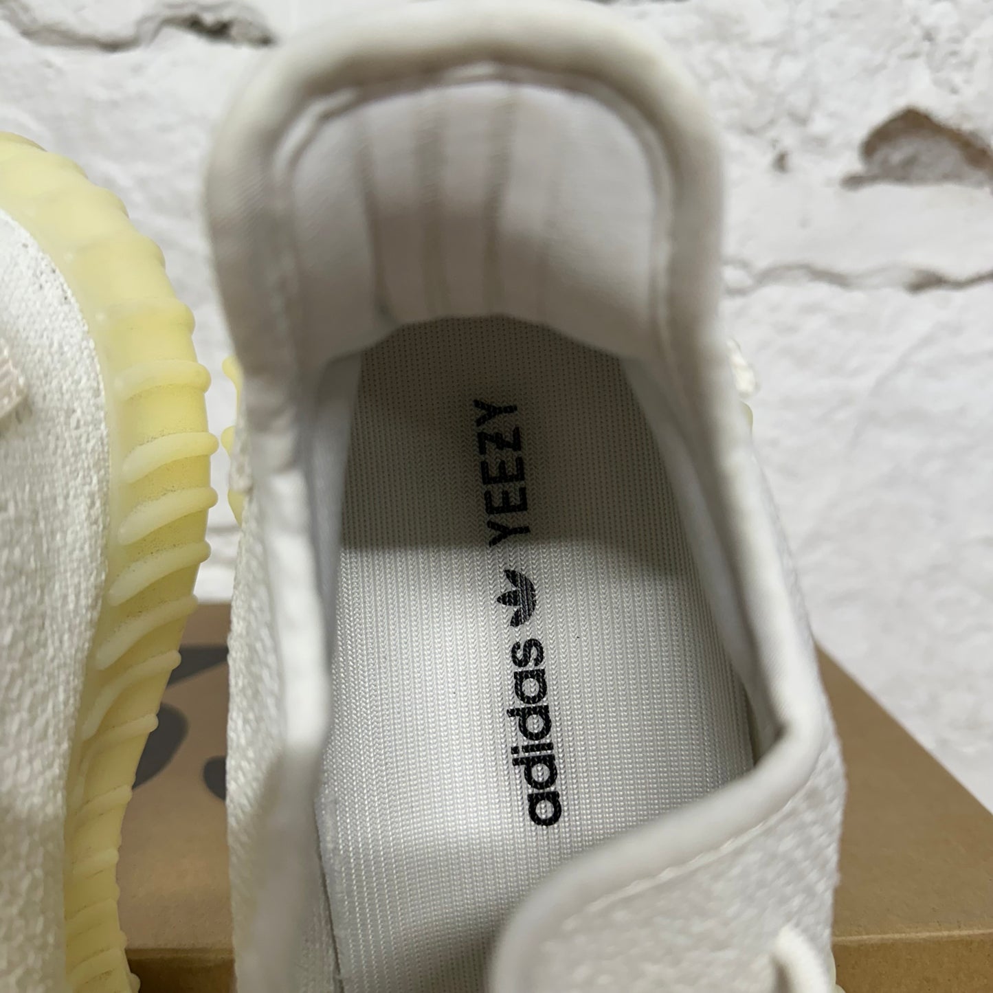 Yeezy 350 V2 Cream Sz 10.5