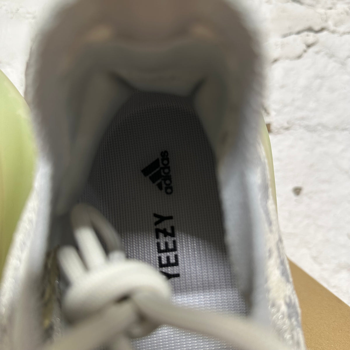 Yeezy 380 Boost Alien Sz 10.5