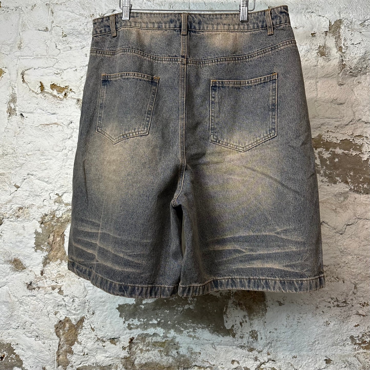 Vale Skittle Blue Jean Shorts Sz 32