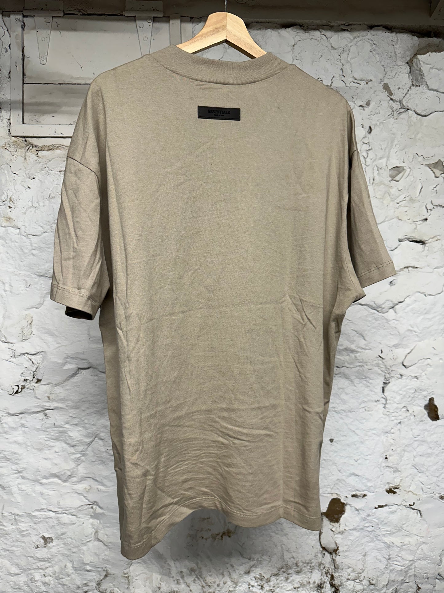 Fear of God Essentials Tan Chest Logo T-Shirt Sz M
