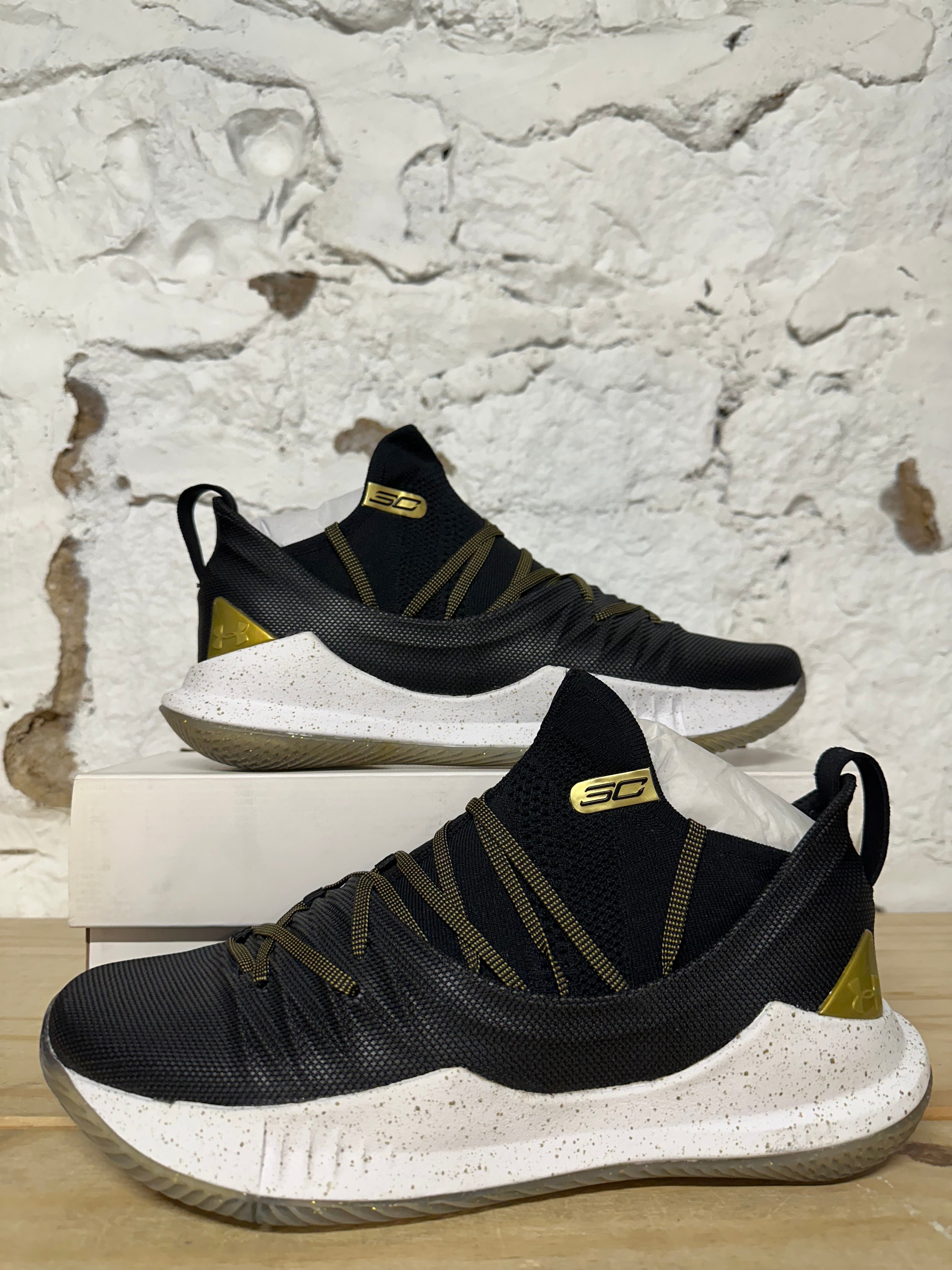 Under Armour Curry 5 Black Gold Sz 10.5 DS
