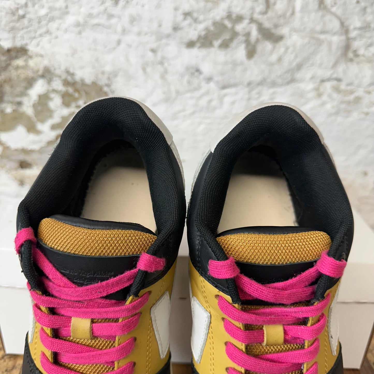 Off White Out Of Office Mustard Gray Sneaker Sz 7 (40) No Box