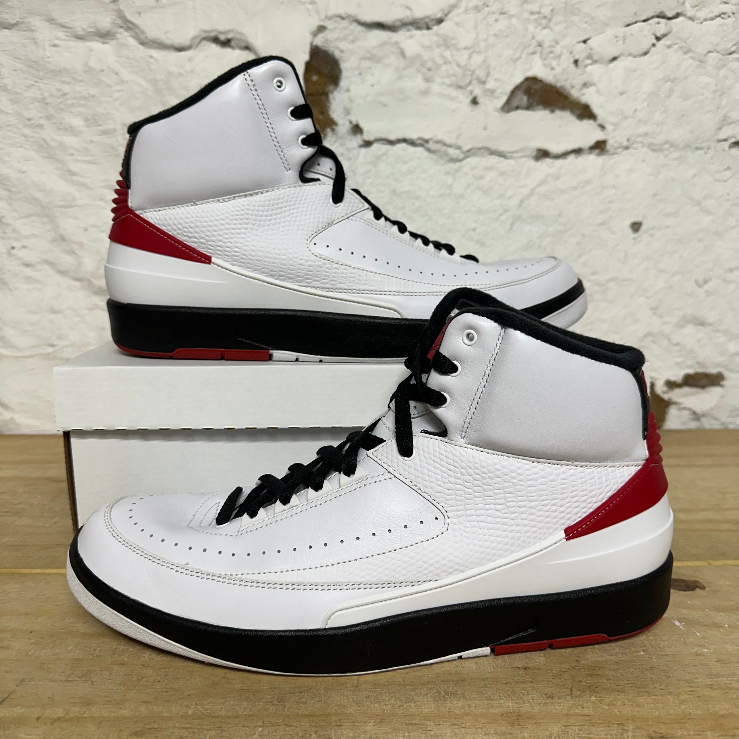 Air Jordan 2 Chicago (2022) Sz 13