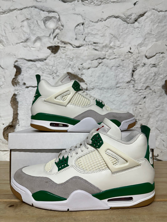 Air Jordan 4 SB Pine Green Sz 9.5