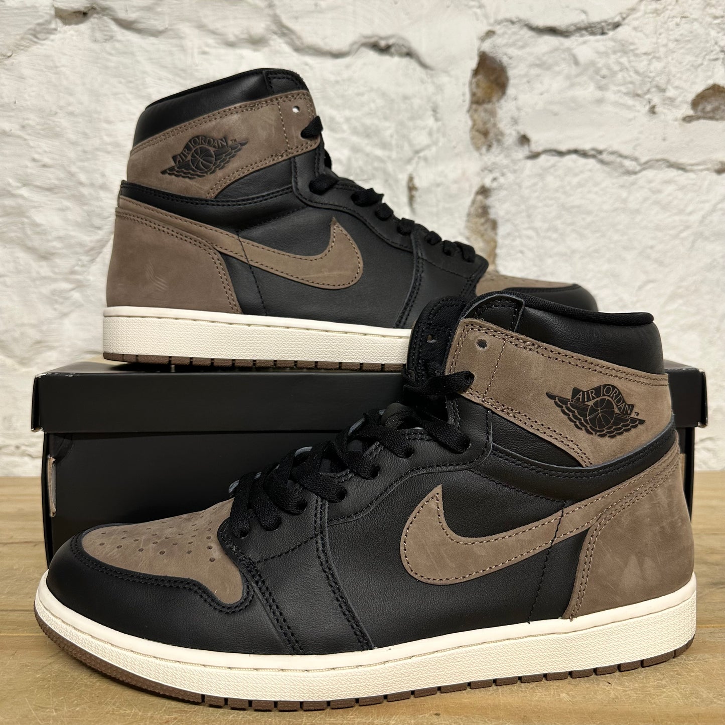 Air Jordan 1 High Palomino Sz 12.5
