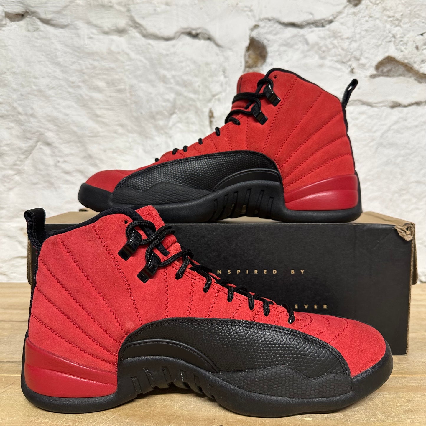 Air Jordan 12 Reverse Flu Game Sz 8.5