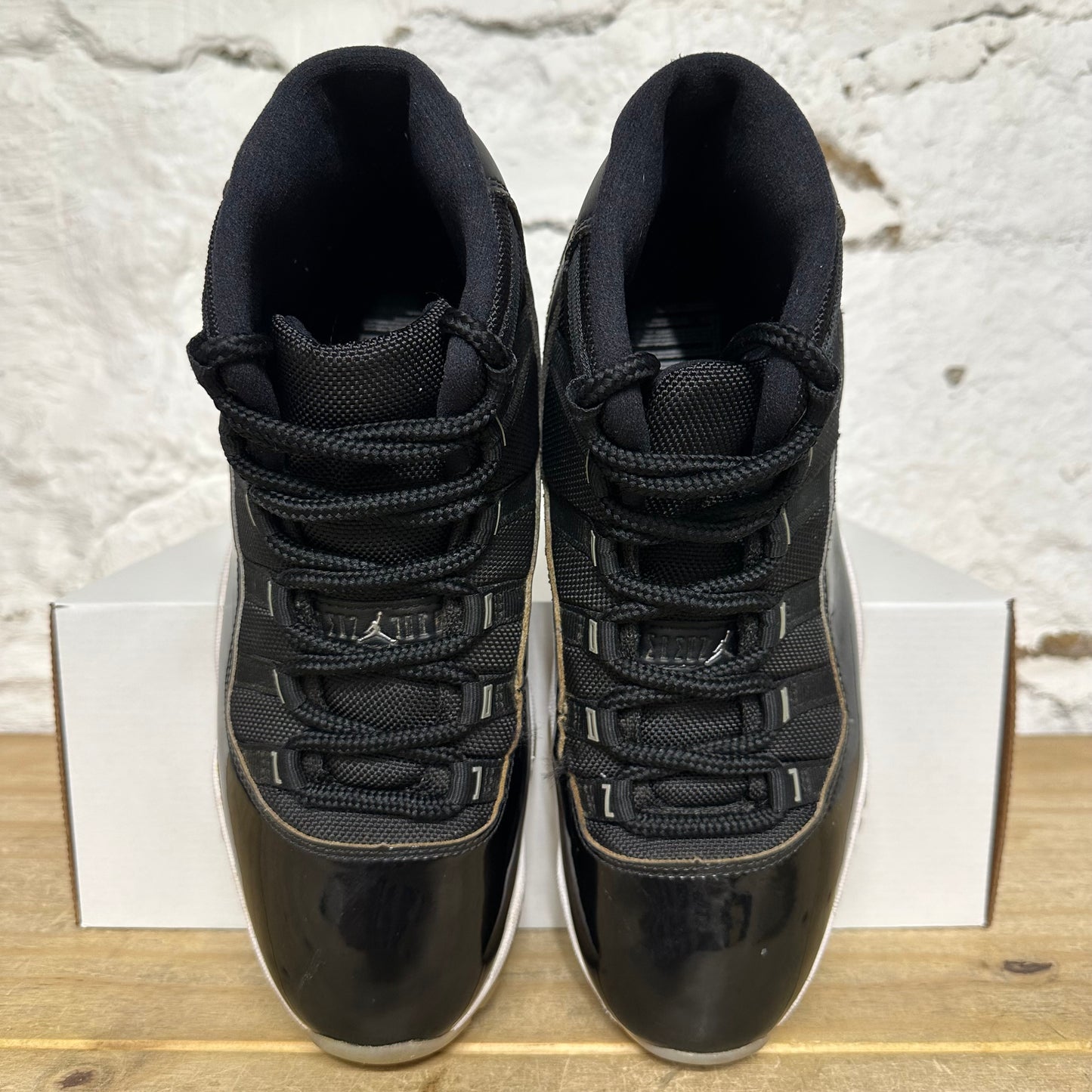 Air Jordan 11 High Jubilee Sz 8.5