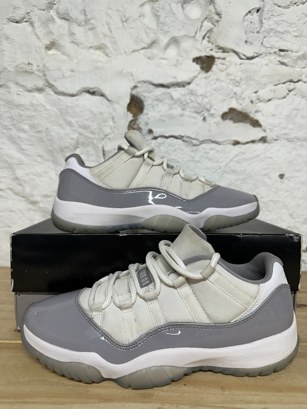 Air Jordan 11 Low Cement Grey Sz 9.5